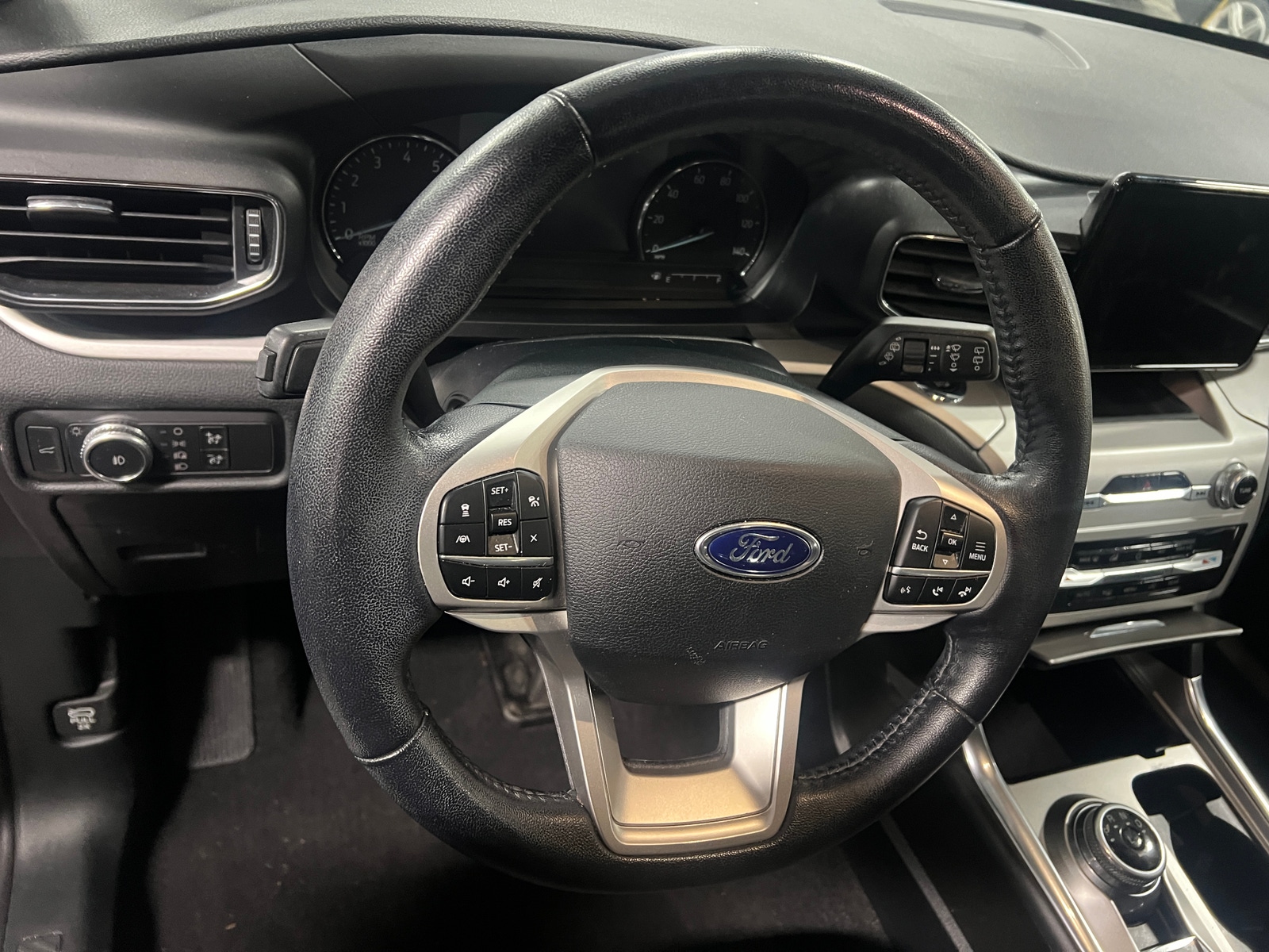 Thumbnail: 2021 Ford Explorer - 5