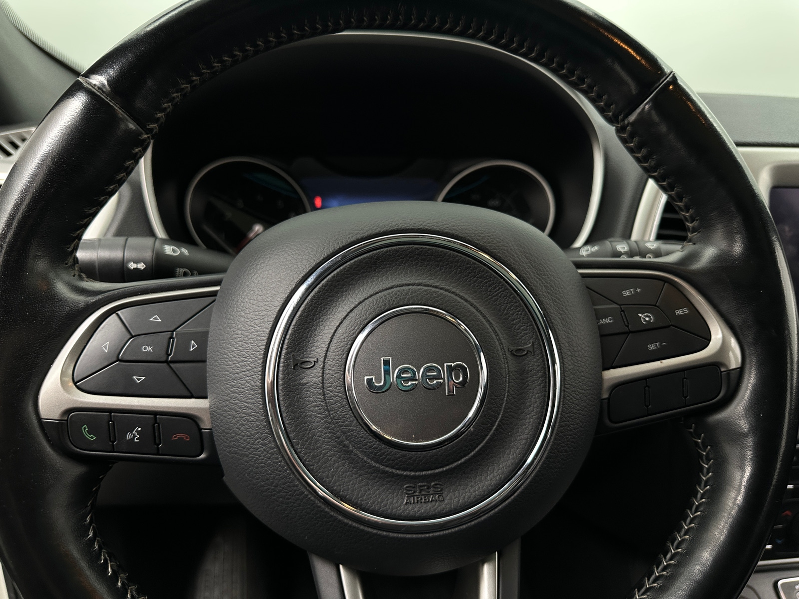 Thumbnail: 2021 Jeep Compass - 4