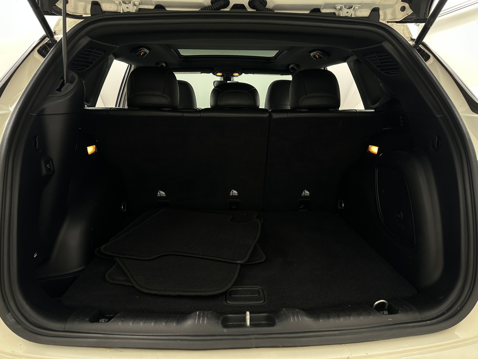 Thumbnail: 2021 Jeep Compass - 6
