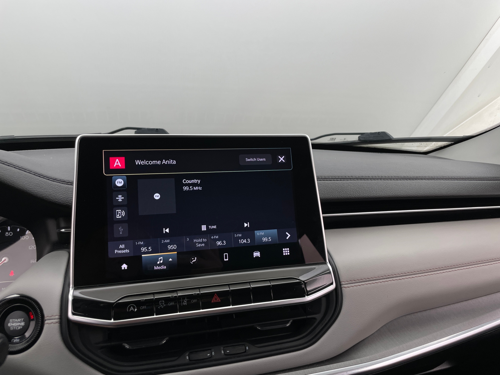 Thumbnail: 2022 Jeep Compass - 3