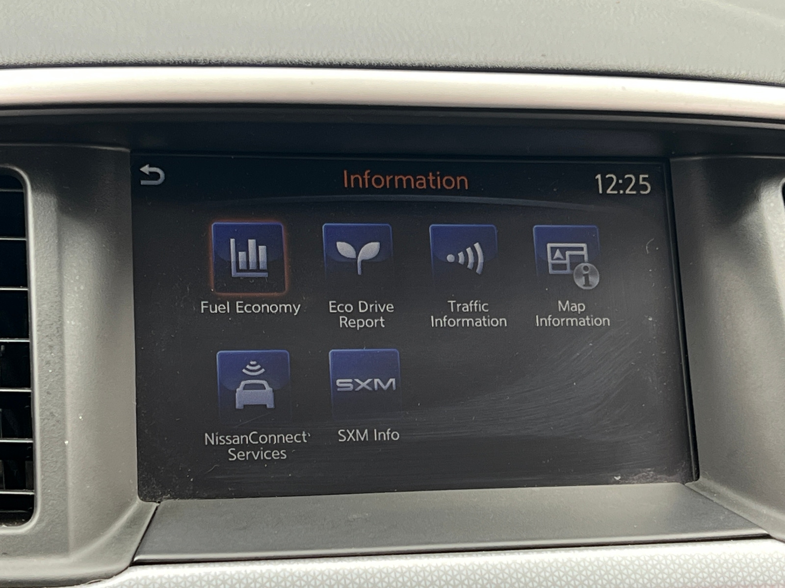 Thumbnail: 2019 Nissan Pathfinder - 3