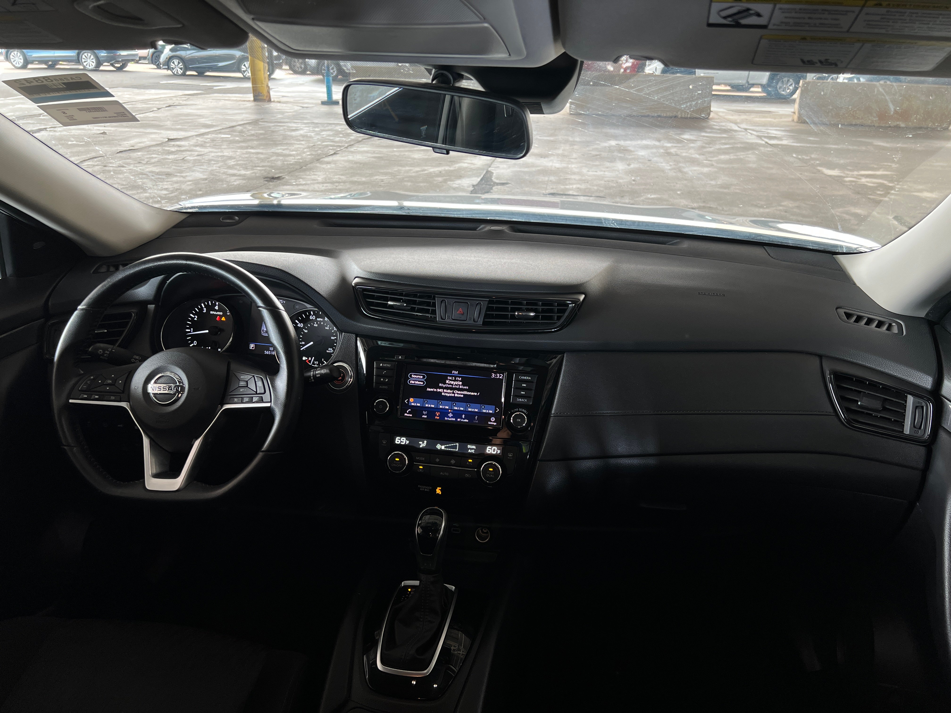 Used 2020 Nissan Rogue SV with VIN JN8AT2MV9LW111052 for sale in Oak Creek, WI