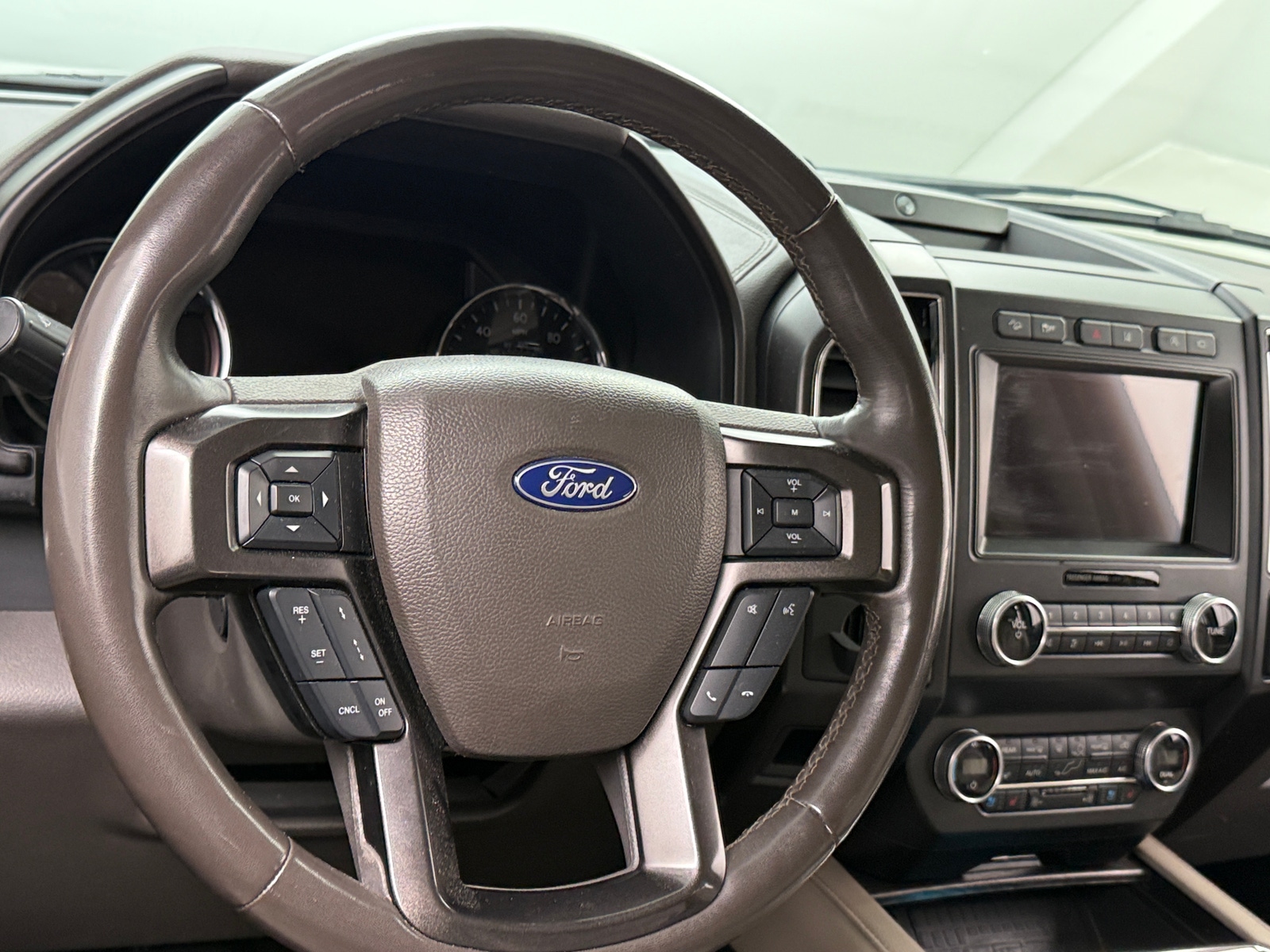 Thumbnail: 2021 Ford Expedition - 4