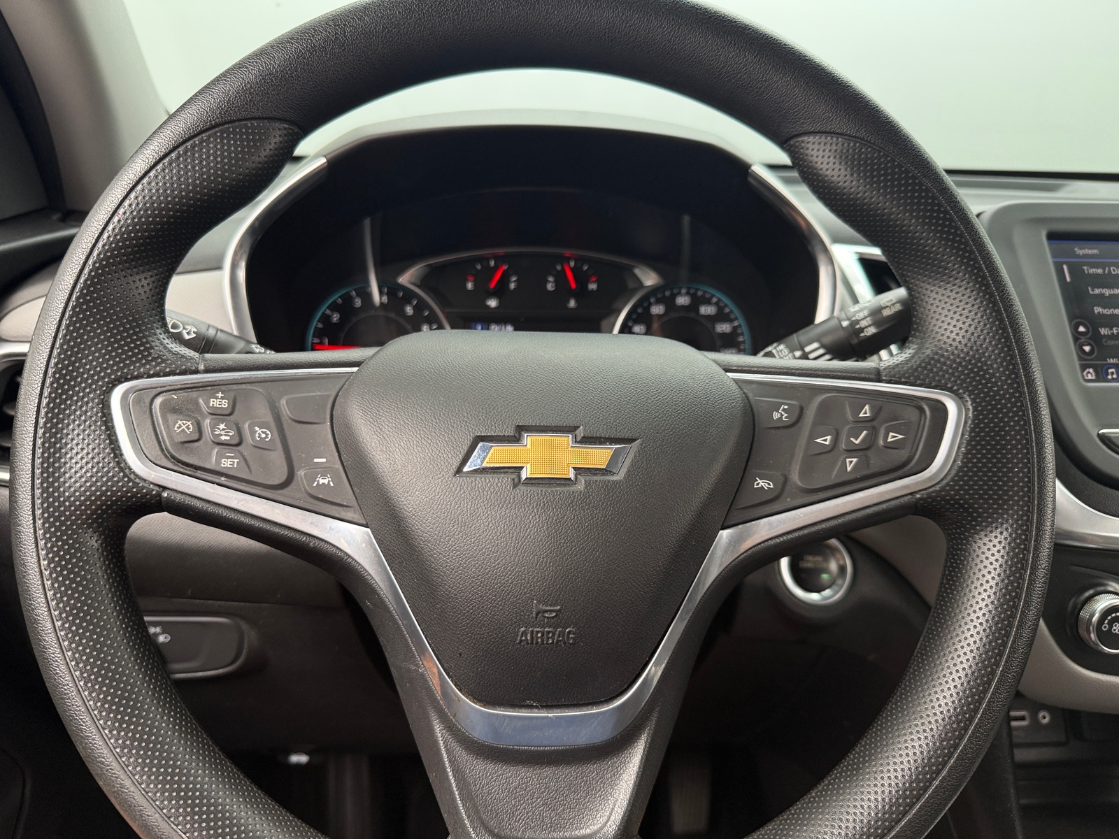 Thumbnail: 2022 Chevrolet Equinox - 5