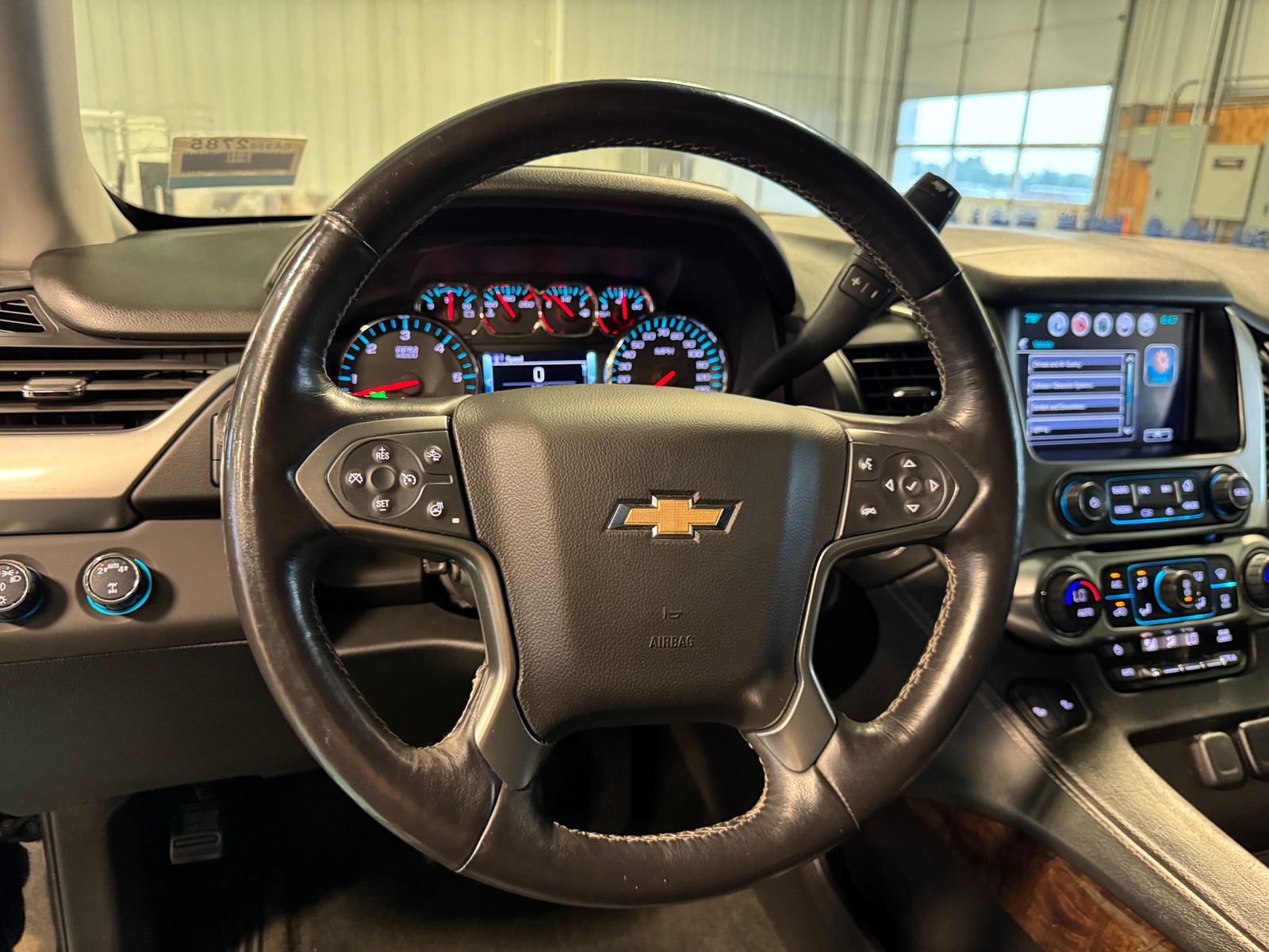 Thumbnail: 2017 Chevrolet Tahoe - 4