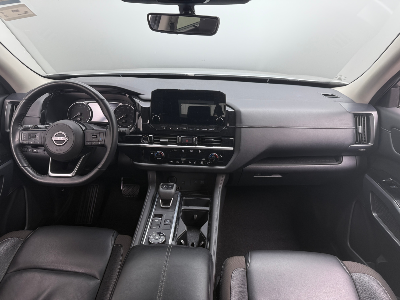Thumbnail: 2023 Nissan Pathfinder - 2