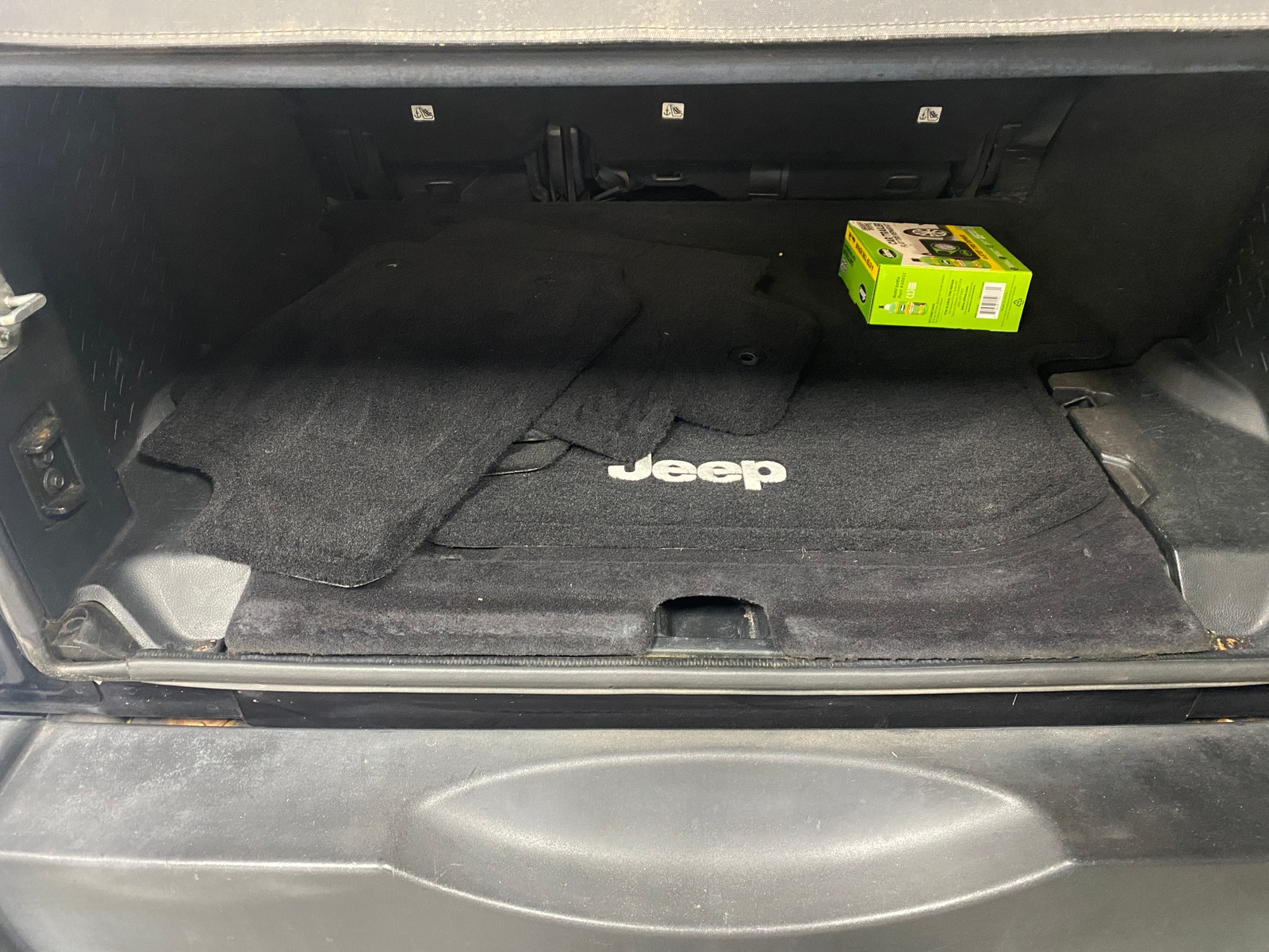Thumbnail: 2017 Jeep Wrangler - 7