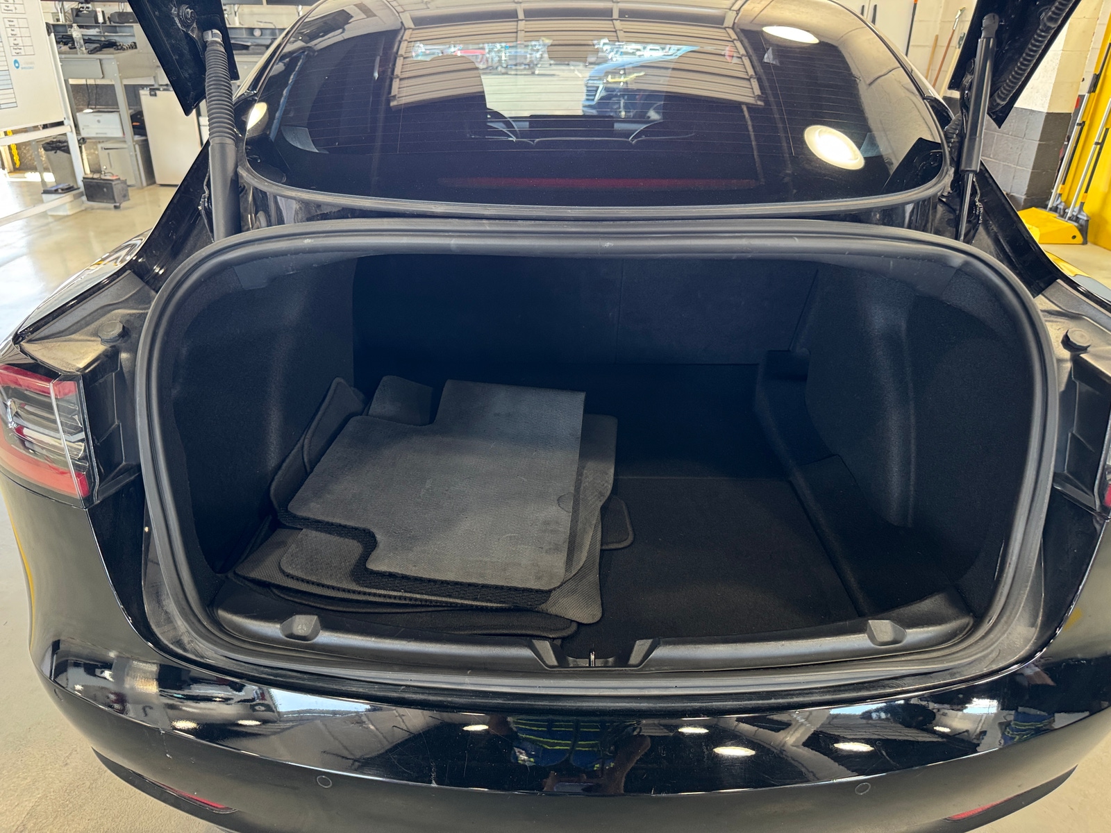 Thumbnail: 2021 Tesla Model 3 - 6