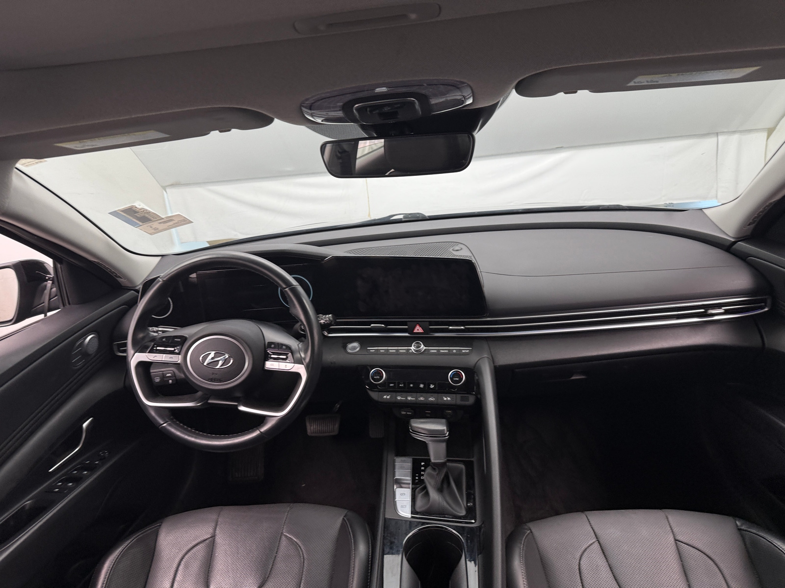 Thumbnail: 2023 Hyundai Elantra - 2