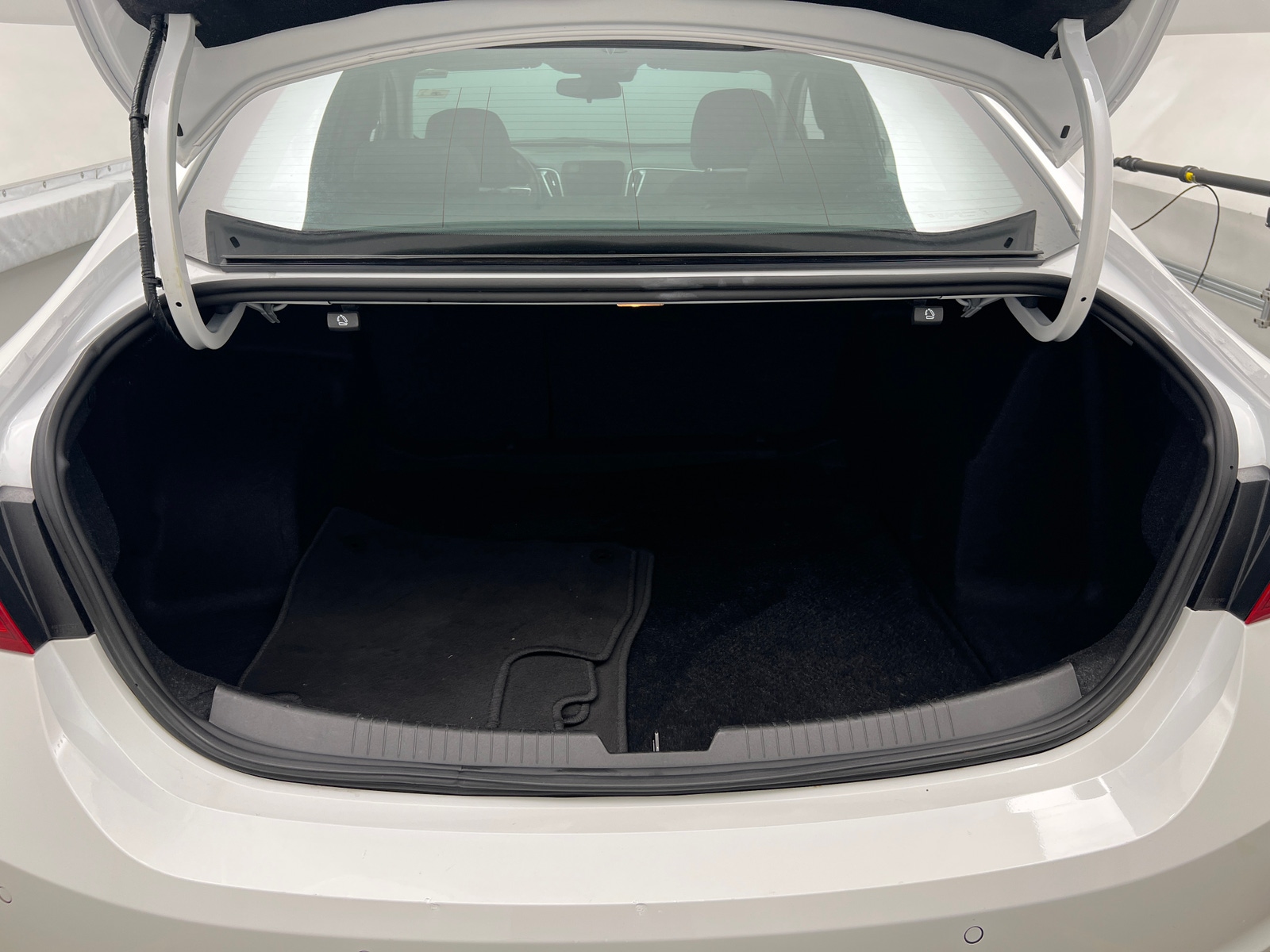 Thumbnail: 2024 Chevrolet Malibu - 7