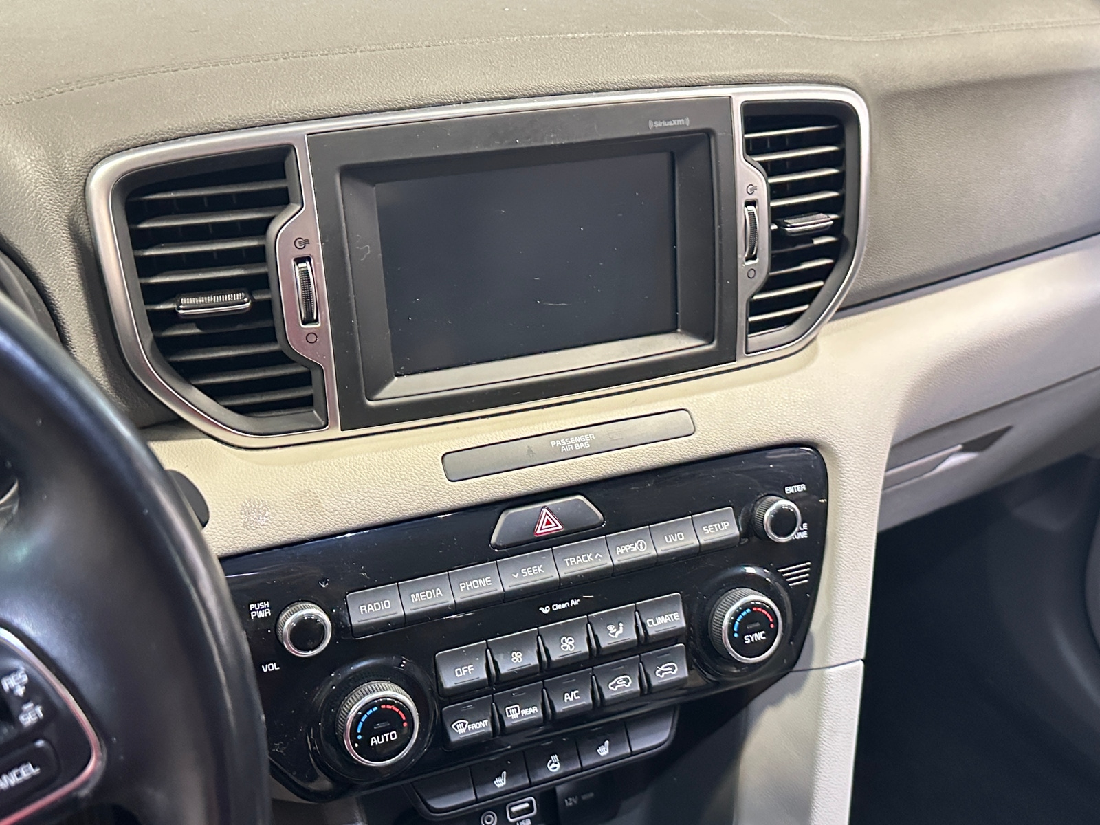 Thumbnail: 2018 Kia Sportage - 3