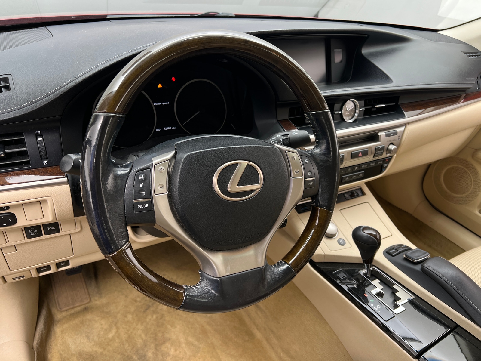 Thumbnail: 2015 Lexus ES - 4