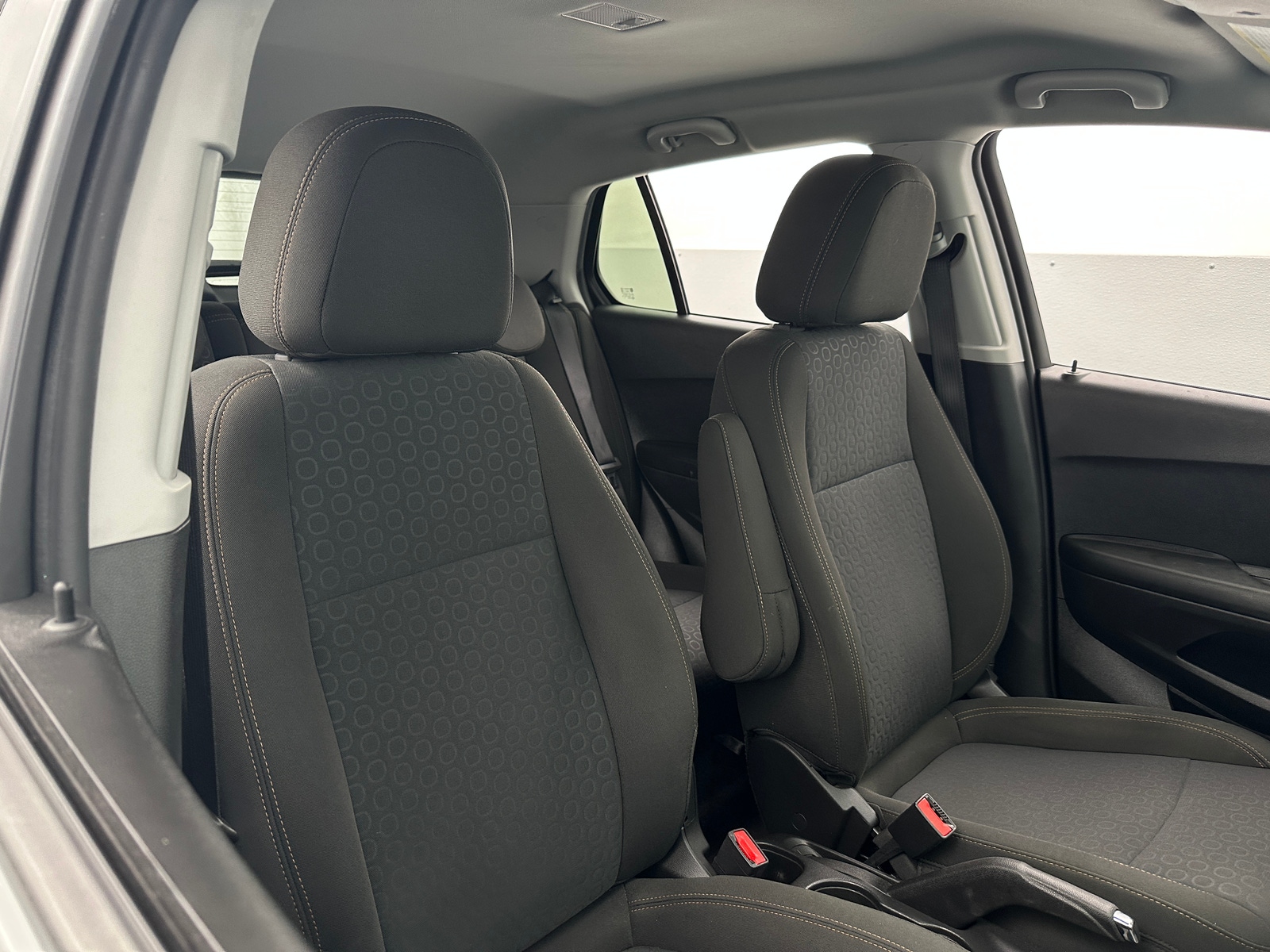 Thumbnail: 2021 Chevrolet Trax - 2