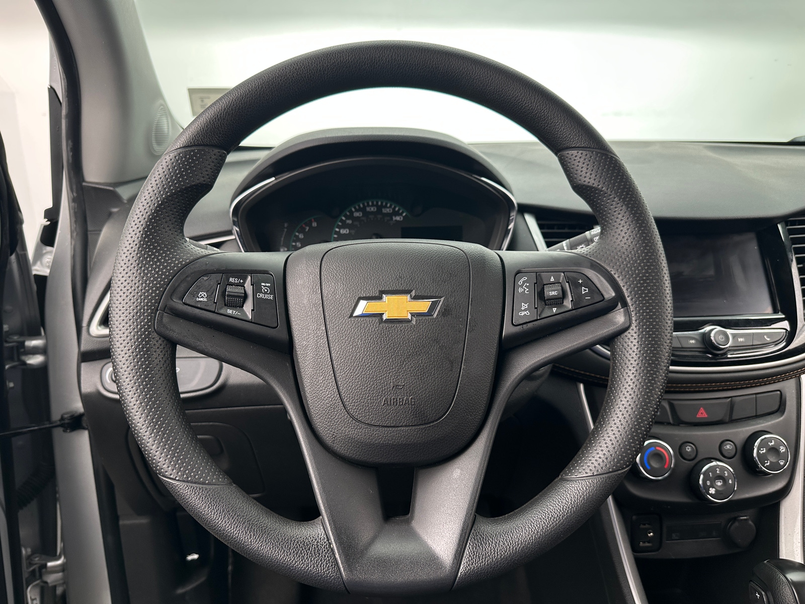 Thumbnail: 2021 Chevrolet Trax - 5