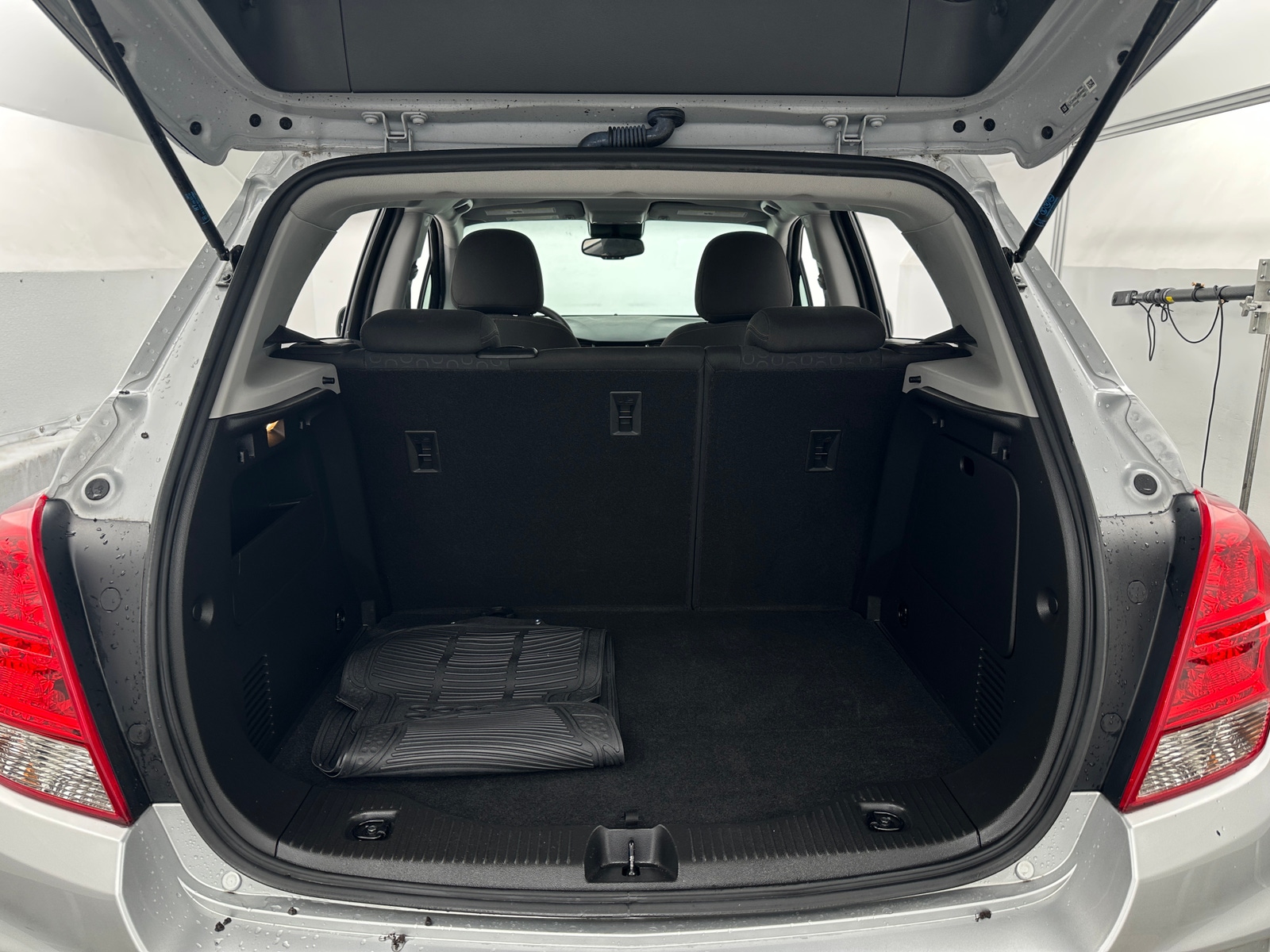 Thumbnail: 2021 Chevrolet Trax - 7