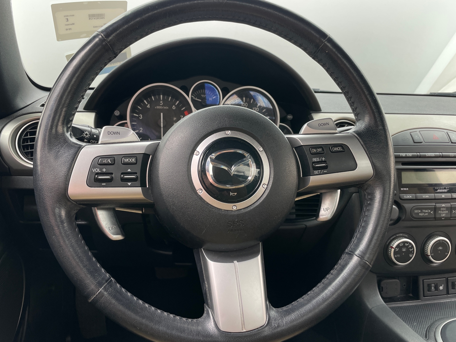 Thumbnail: 2010 Mazda MX-5 Miata - 3