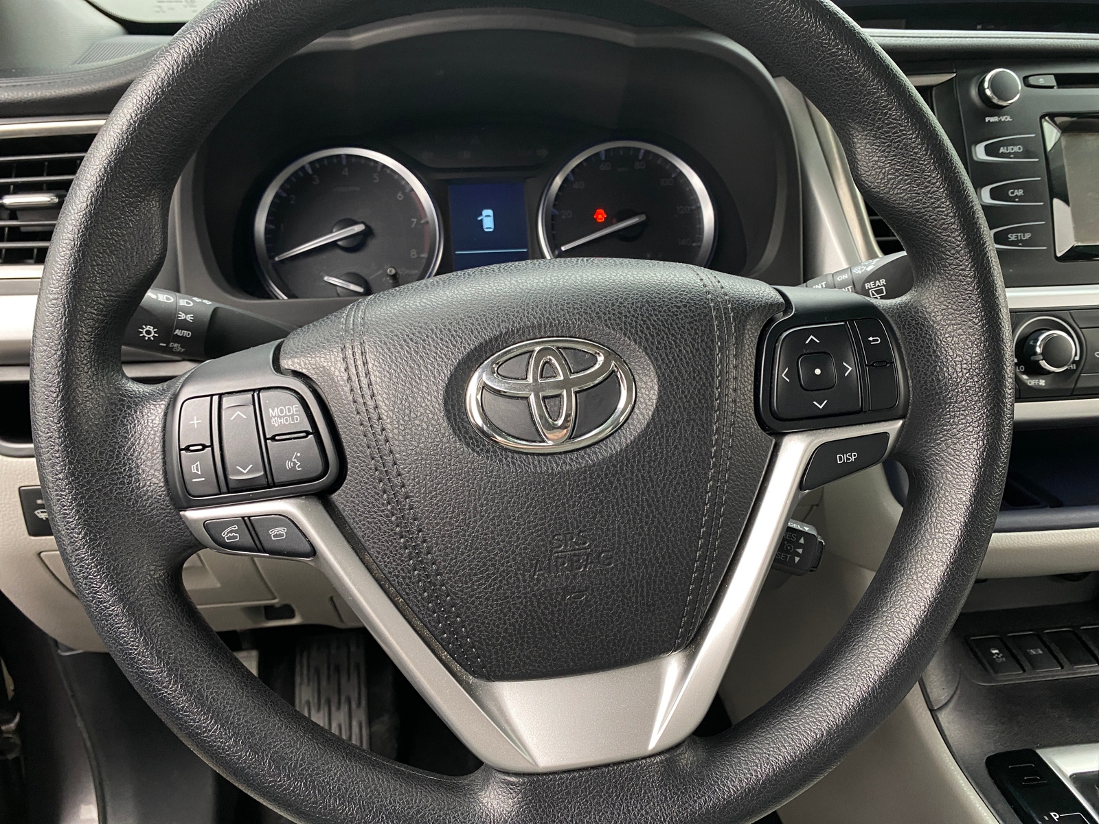 Thumbnail: 2016 Toyota Highlander - 5