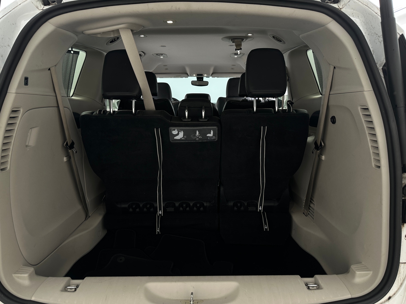 Thumbnail: 2019 Chrysler Pacifica - 6