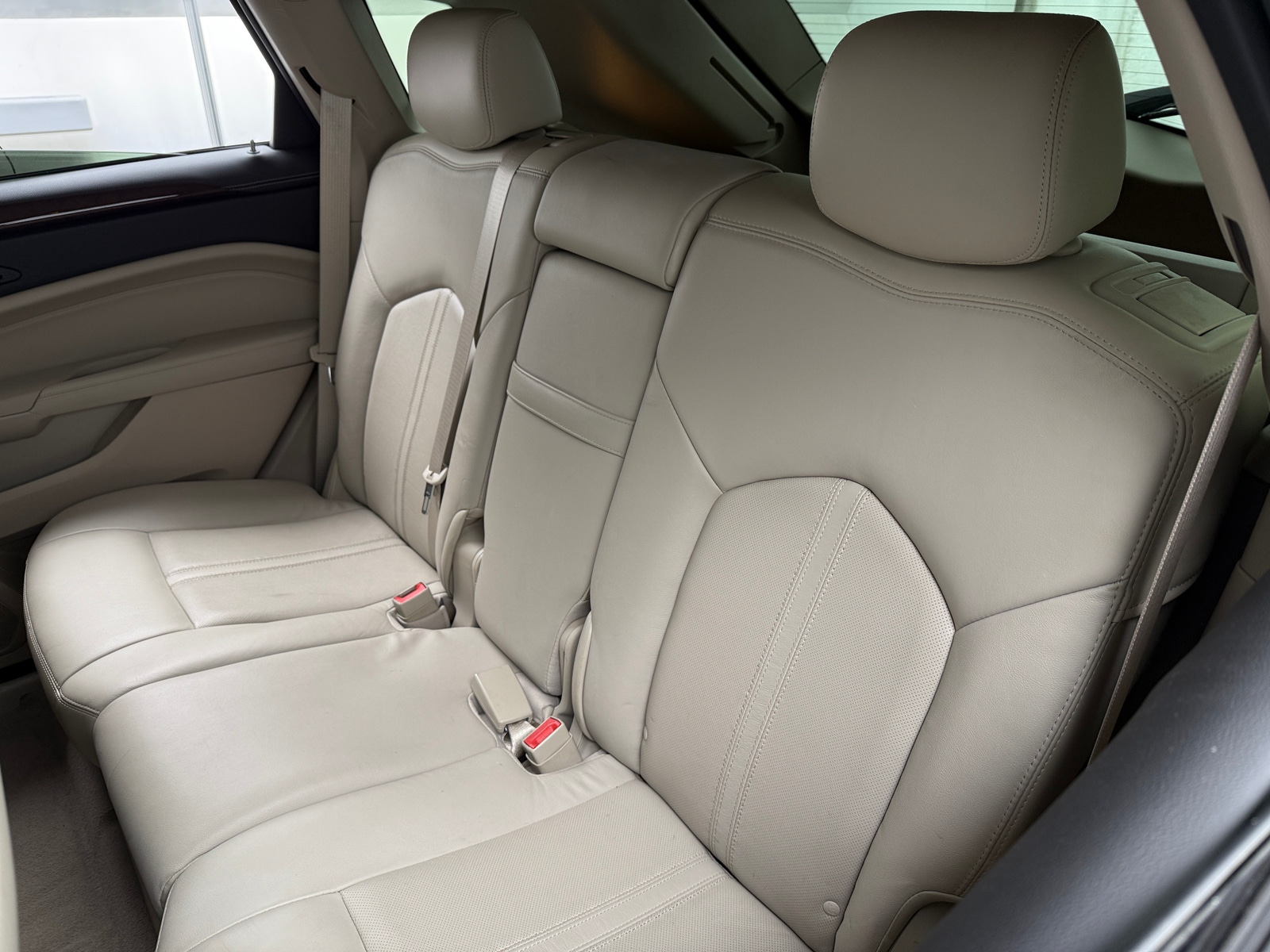 Thumbnail: 2011 Cadillac SRX - 5