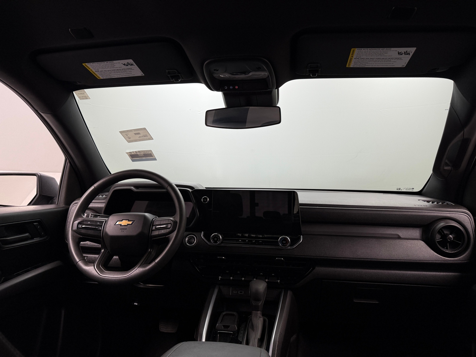 Thumbnail: 2024 Chevrolet Colorado - 3