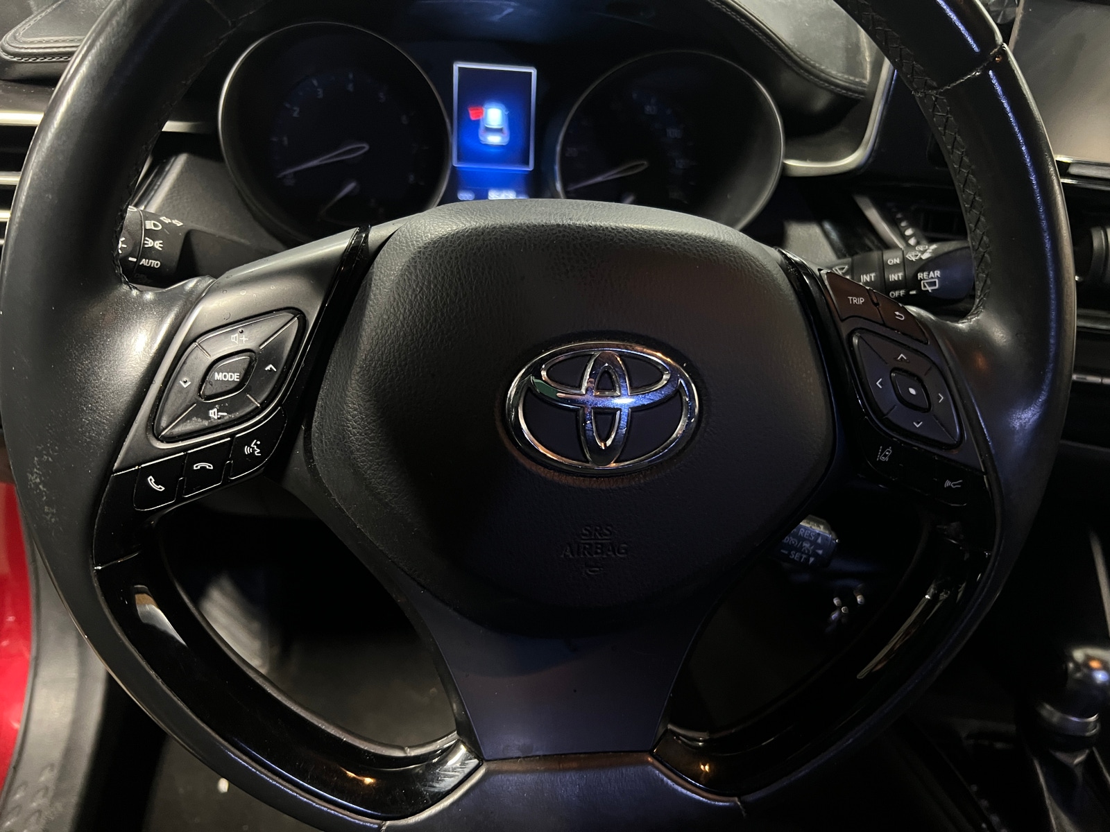 Thumbnail: 2018 Toyota C-HR - 5