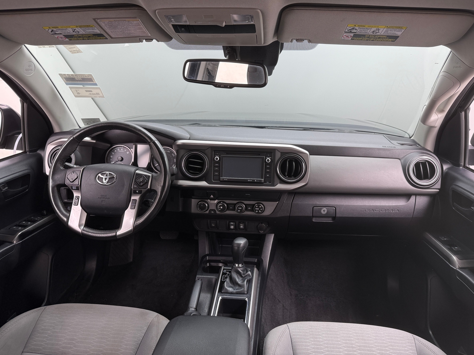 Thumbnail: 2019 Toyota Tacoma - 3
