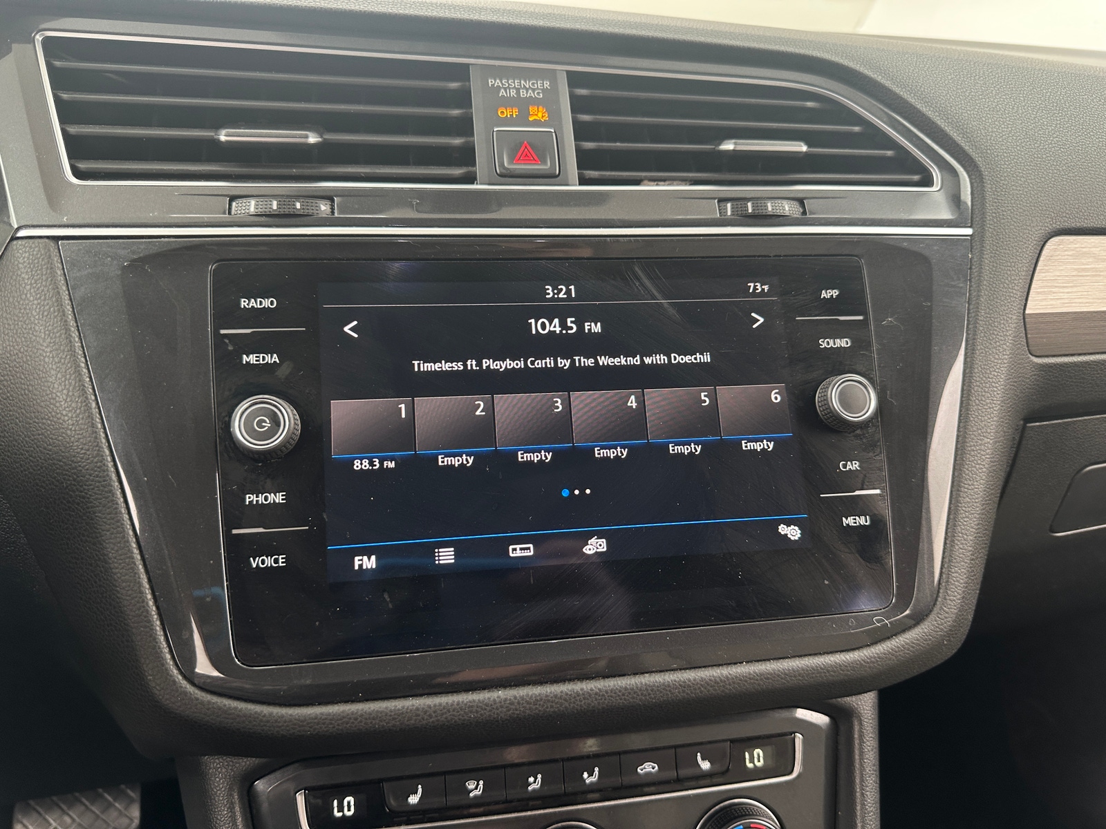 Thumbnail: 2018 Volkswagen Tiguan - 3