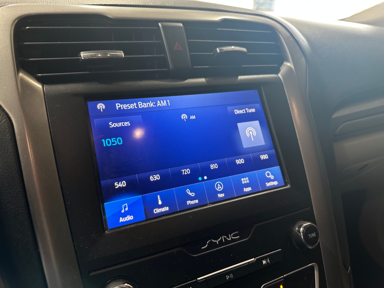 Thumbnail: 2020 Ford Fusion - 4