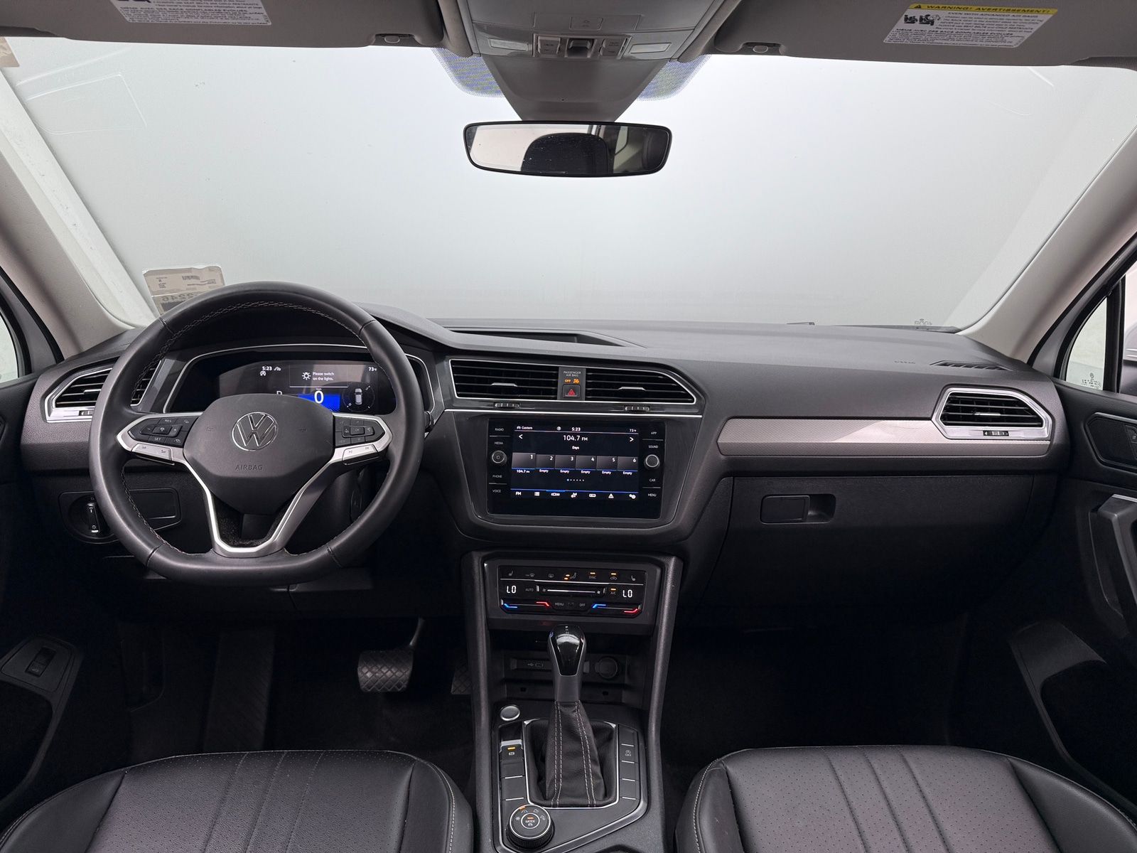 Thumbnail: 2024 Volkswagen Tiguan - 2