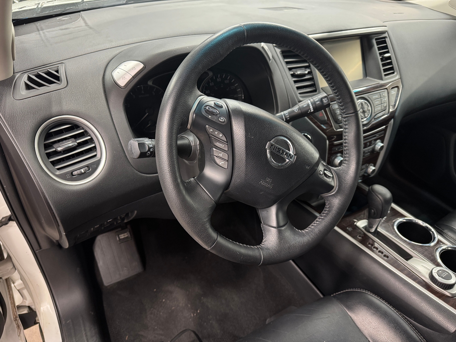 Thumbnail: 2014 Nissan Pathfinder - 2