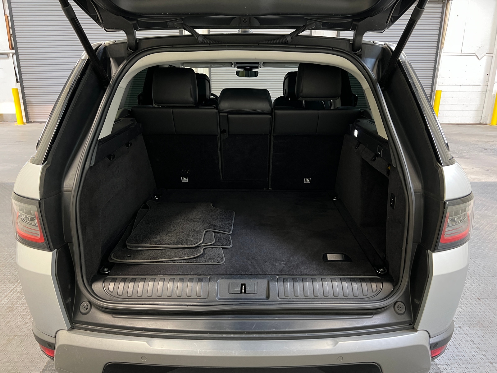 Thumbnail: 2021 Land Rover Range Rover Sport - 6