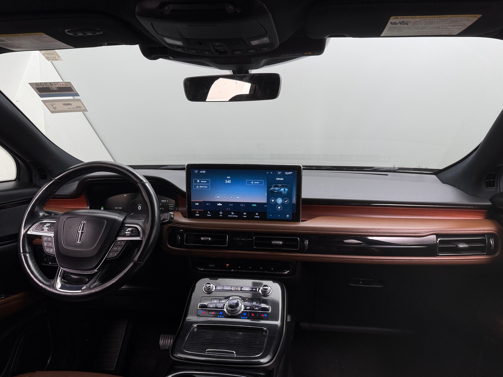 Thumbnail: 2022 Lincoln Nautilus - 2
