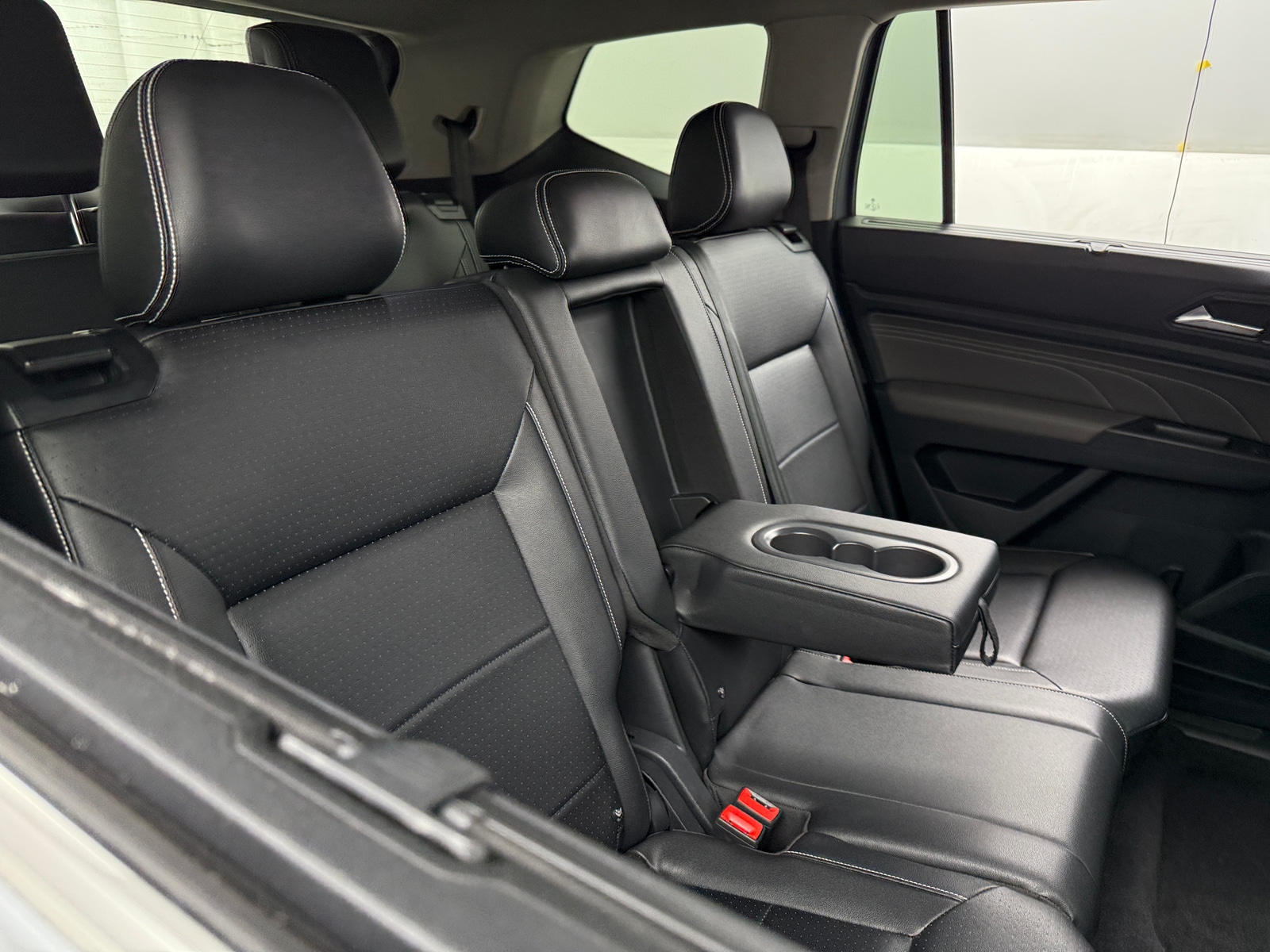 Thumbnail: 2021 Volkswagen Atlas - 5