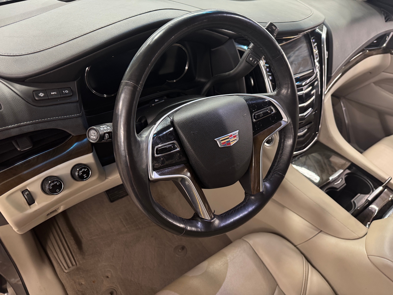 Thumbnail: 2018 Cadillac Escalade - 2