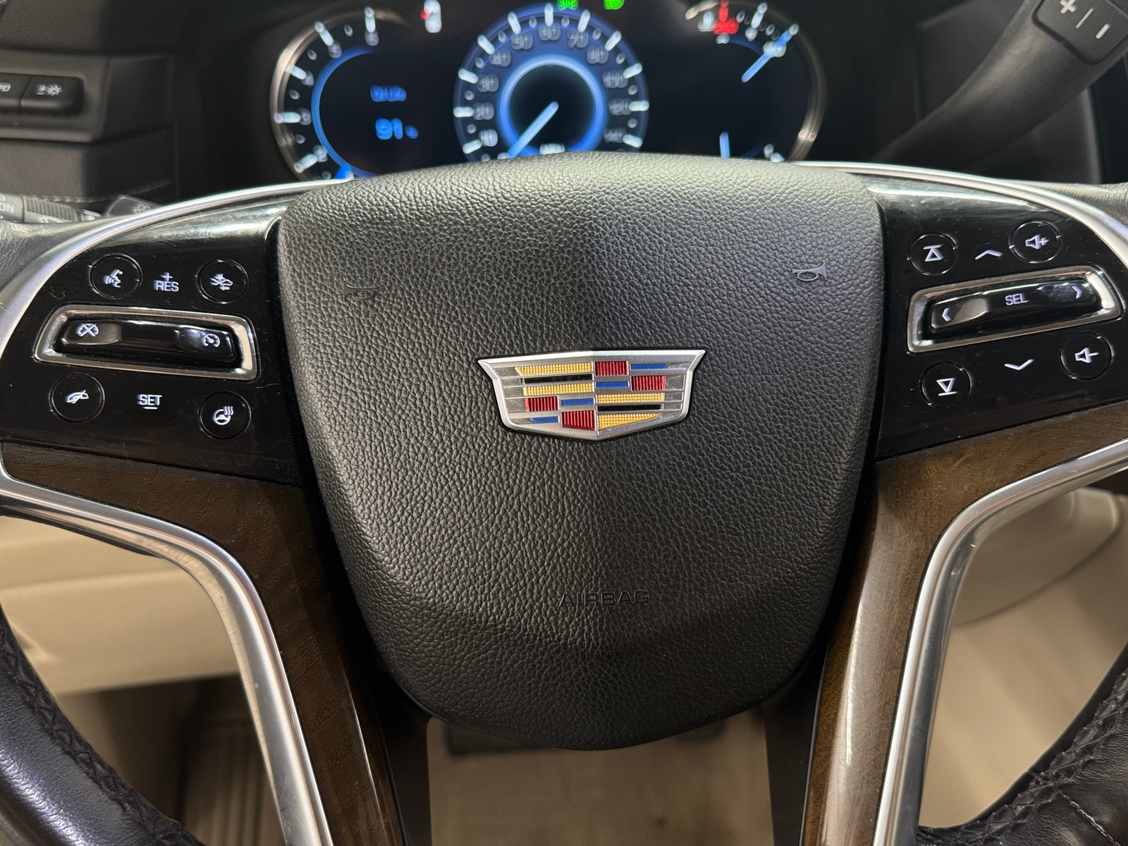 Thumbnail: 2018 Cadillac Escalade - 4