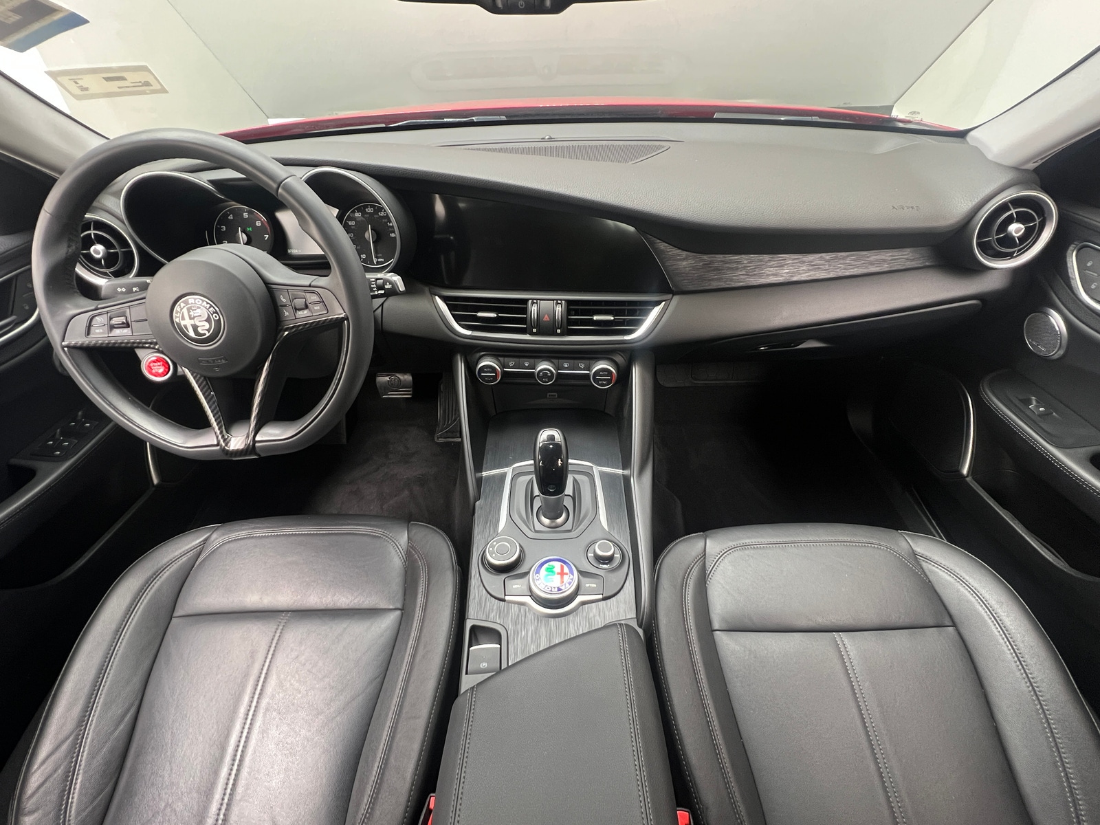 Thumbnail: 2018 Alfa Romeo Giulia - 2