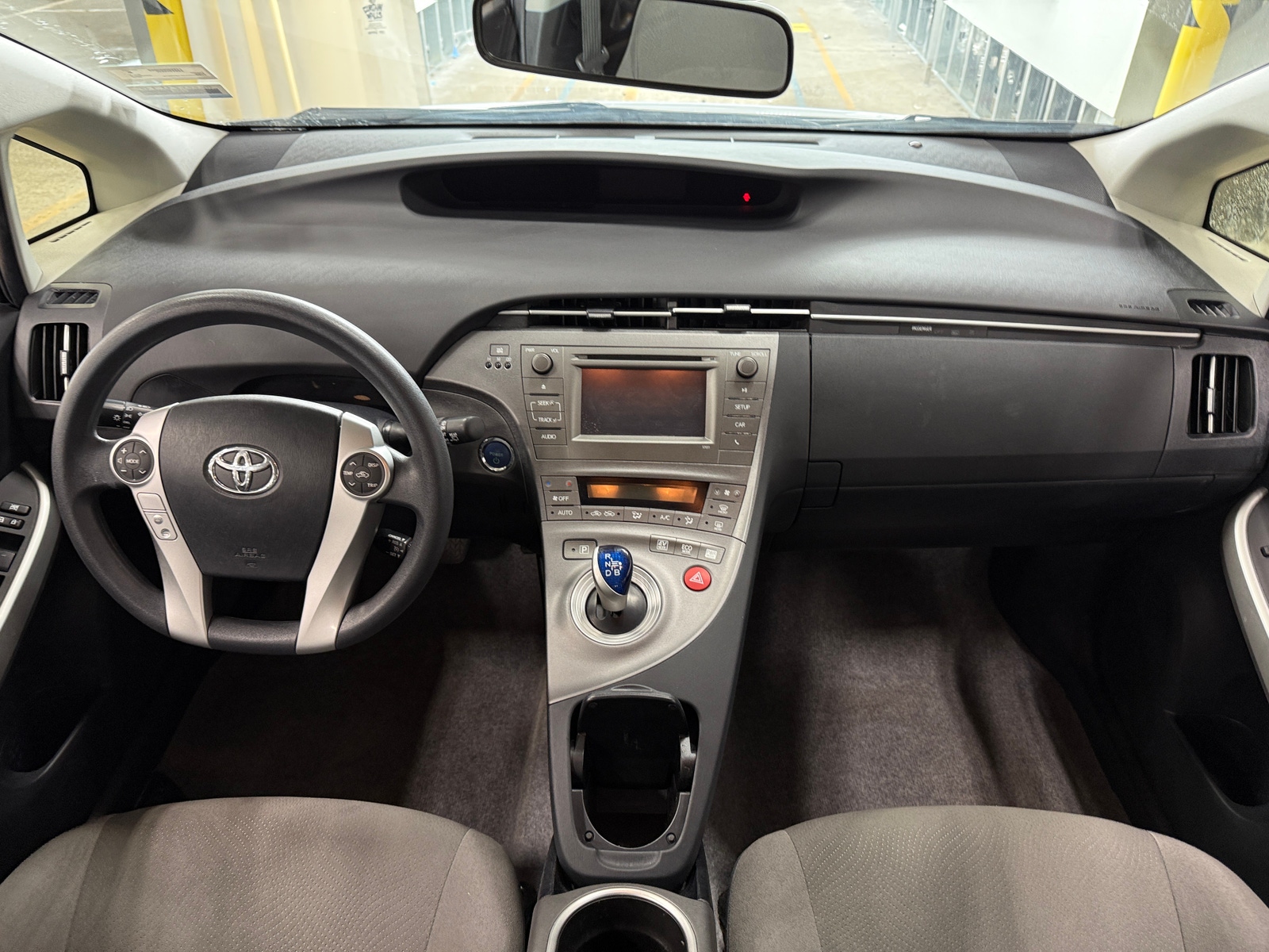 Thumbnail: 2015 Toyota Prius - 3