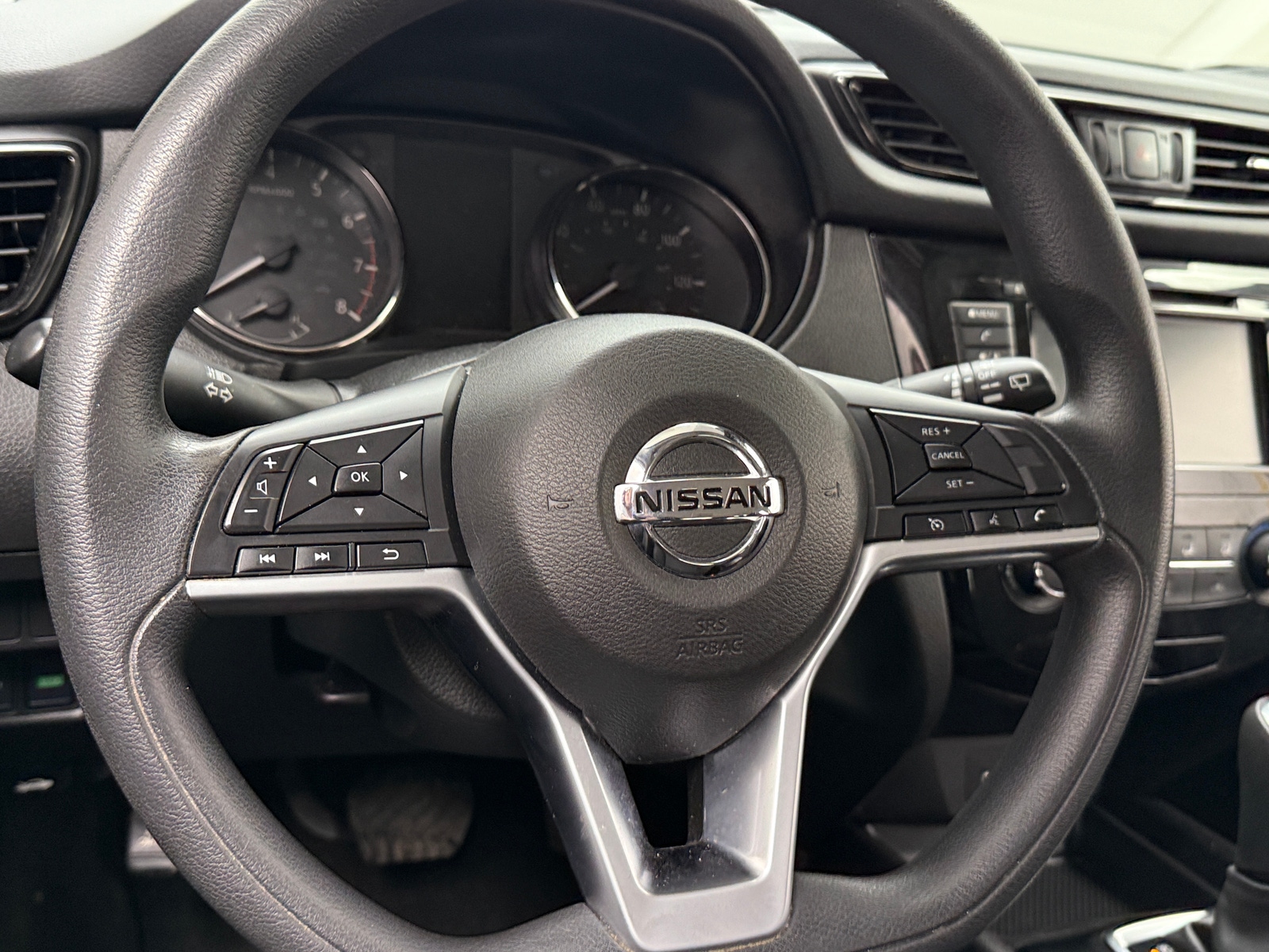 Thumbnail: 2020 Nissan Rogue Sport - 5