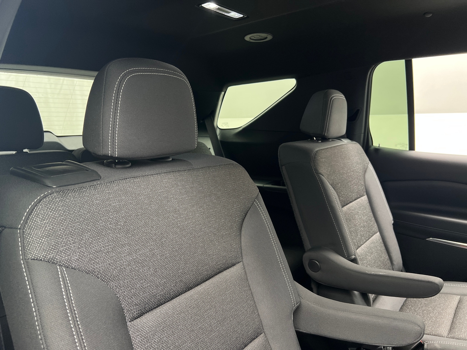 Thumbnail: 2025 Chevrolet Traverse - 6