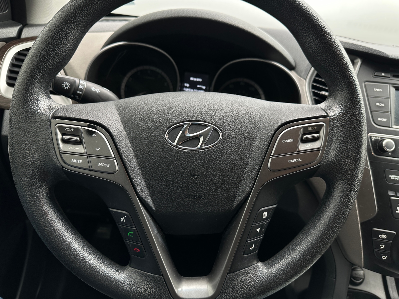 Thumbnail: 2018 Hyundai Santa Fe - 5