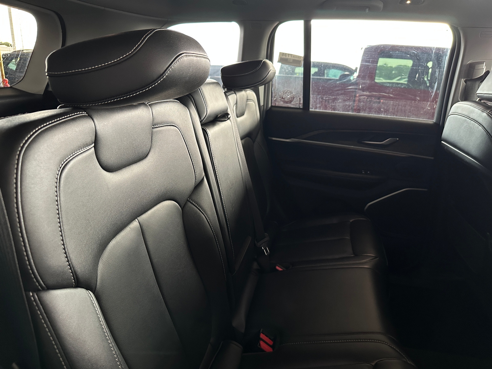 Thumbnail: 2022 Jeep Grand Cherokee - 5