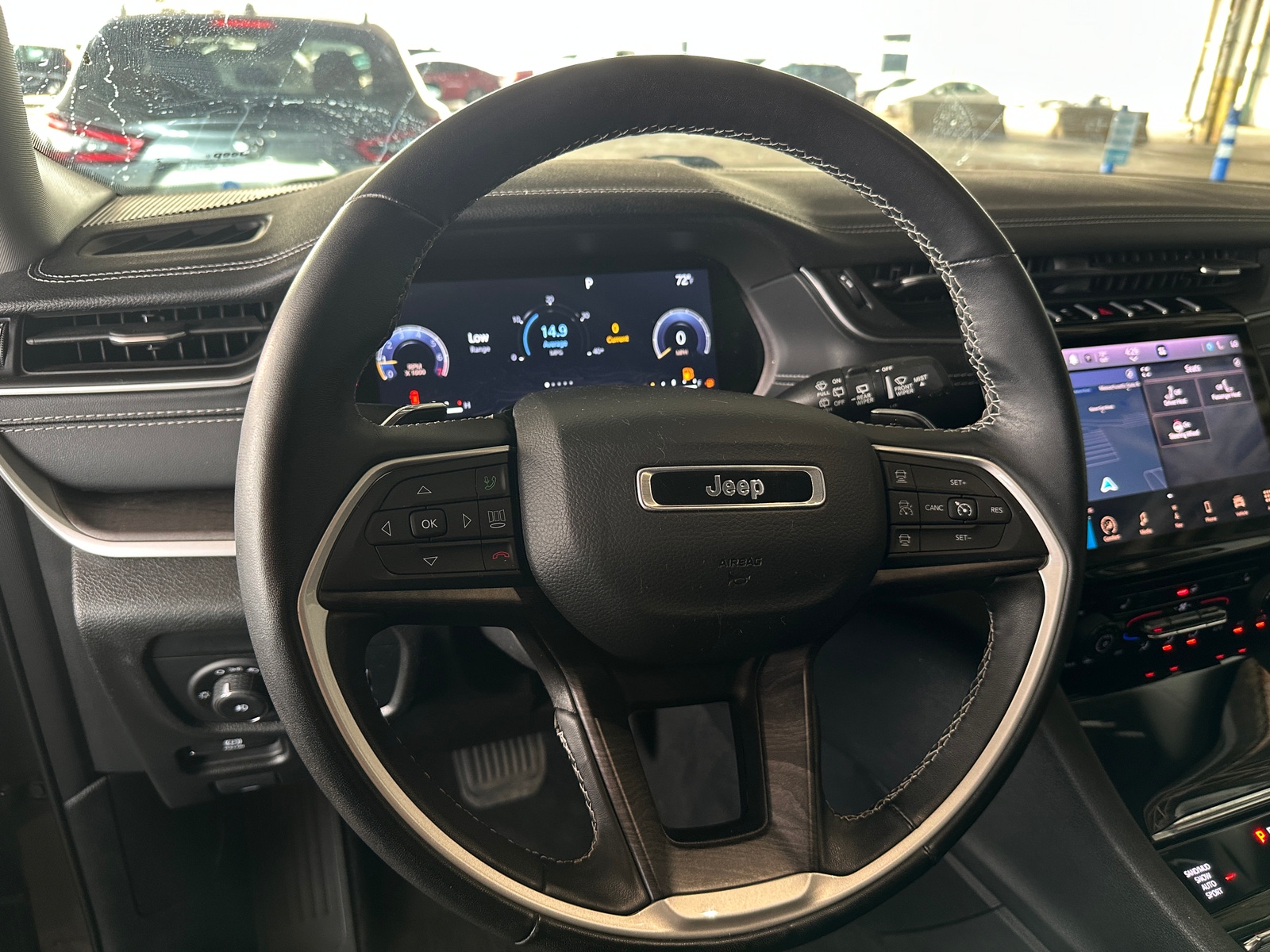 Thumbnail: 2022 Jeep Grand Cherokee - 4