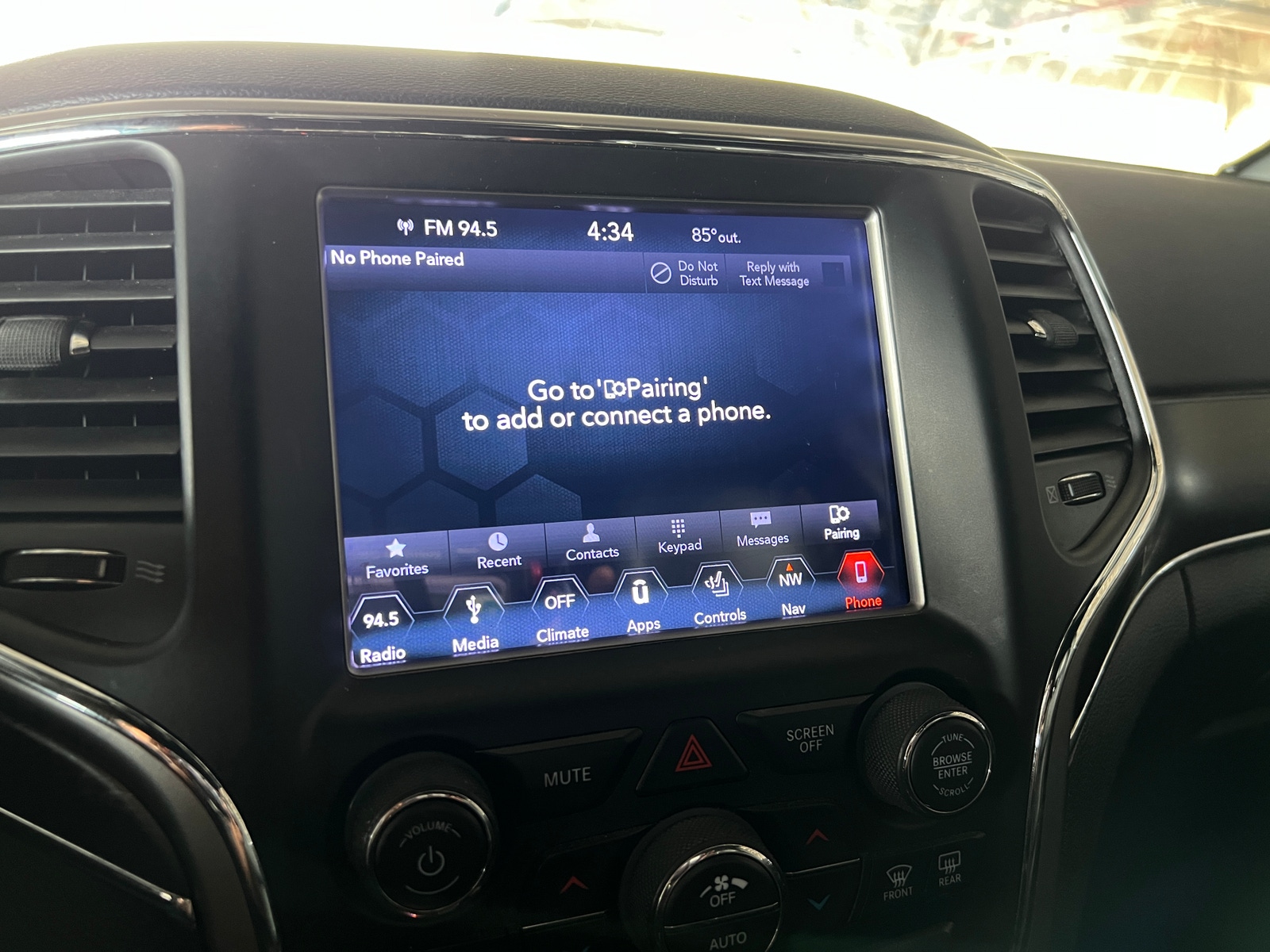 Thumbnail: 2018 Jeep Grand Cherokee - 3