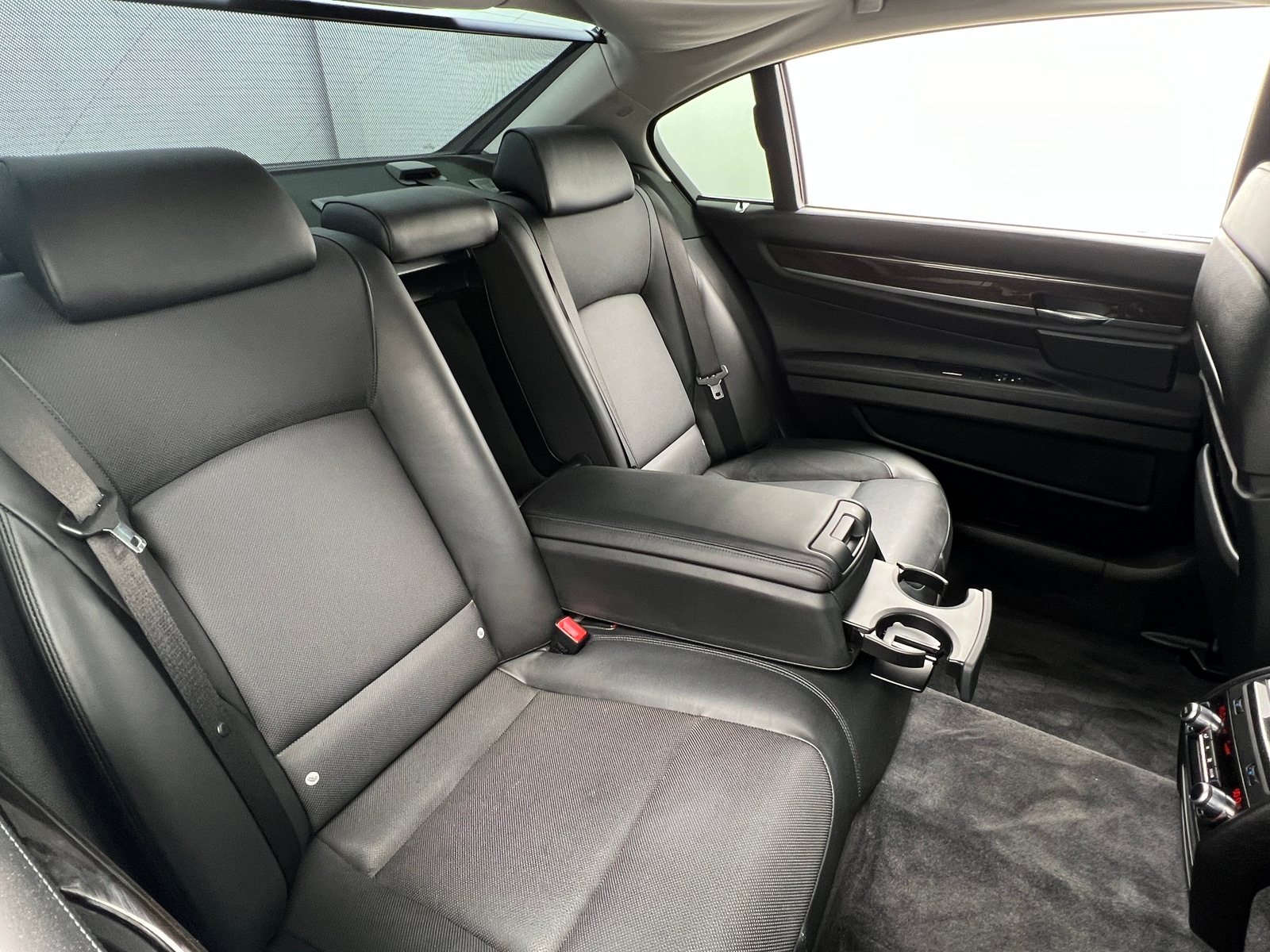 Thumbnail: 2011 BMW 7 Series - 5