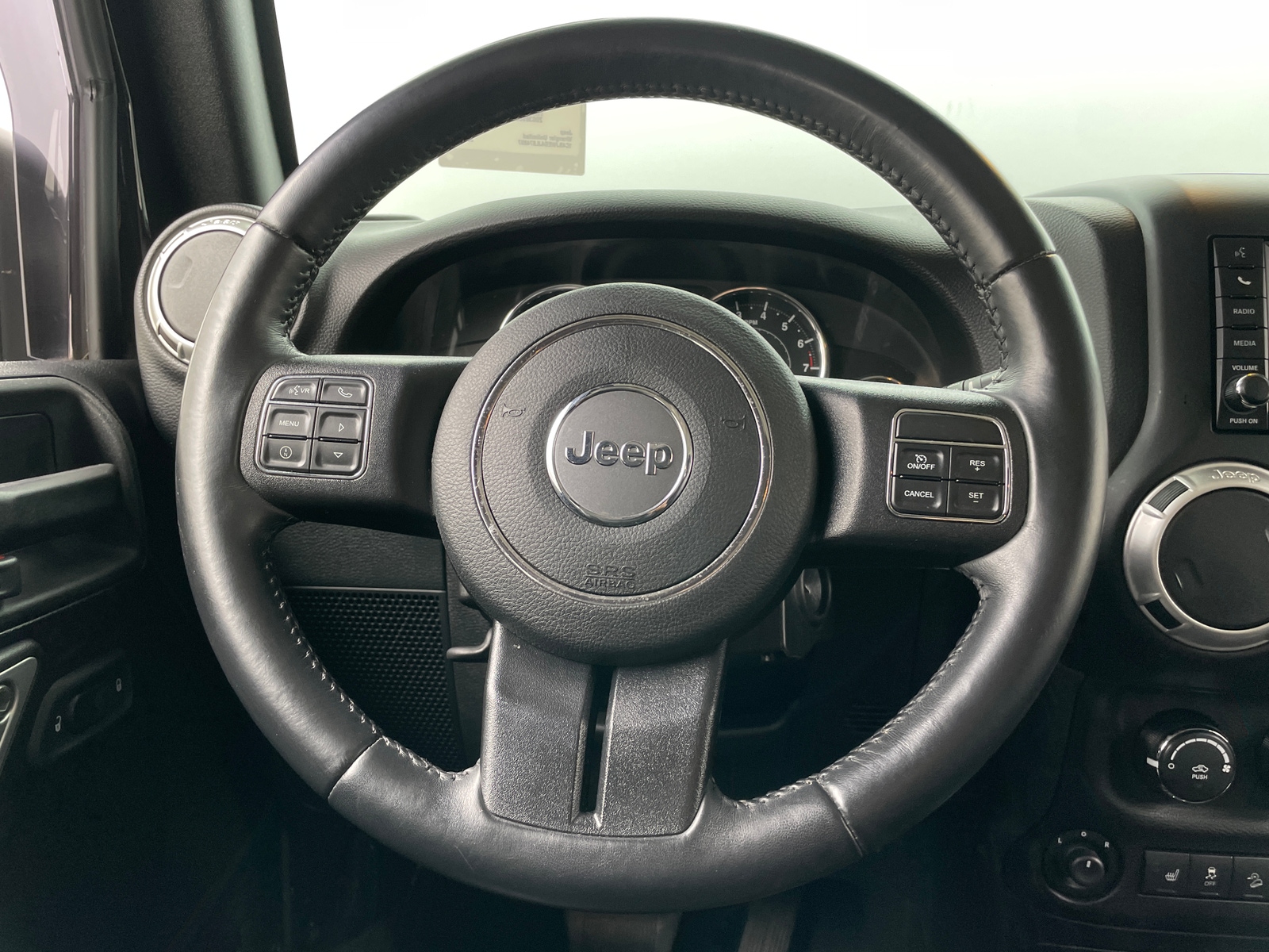 Thumbnail: 2018 Jeep Wrangler - 5