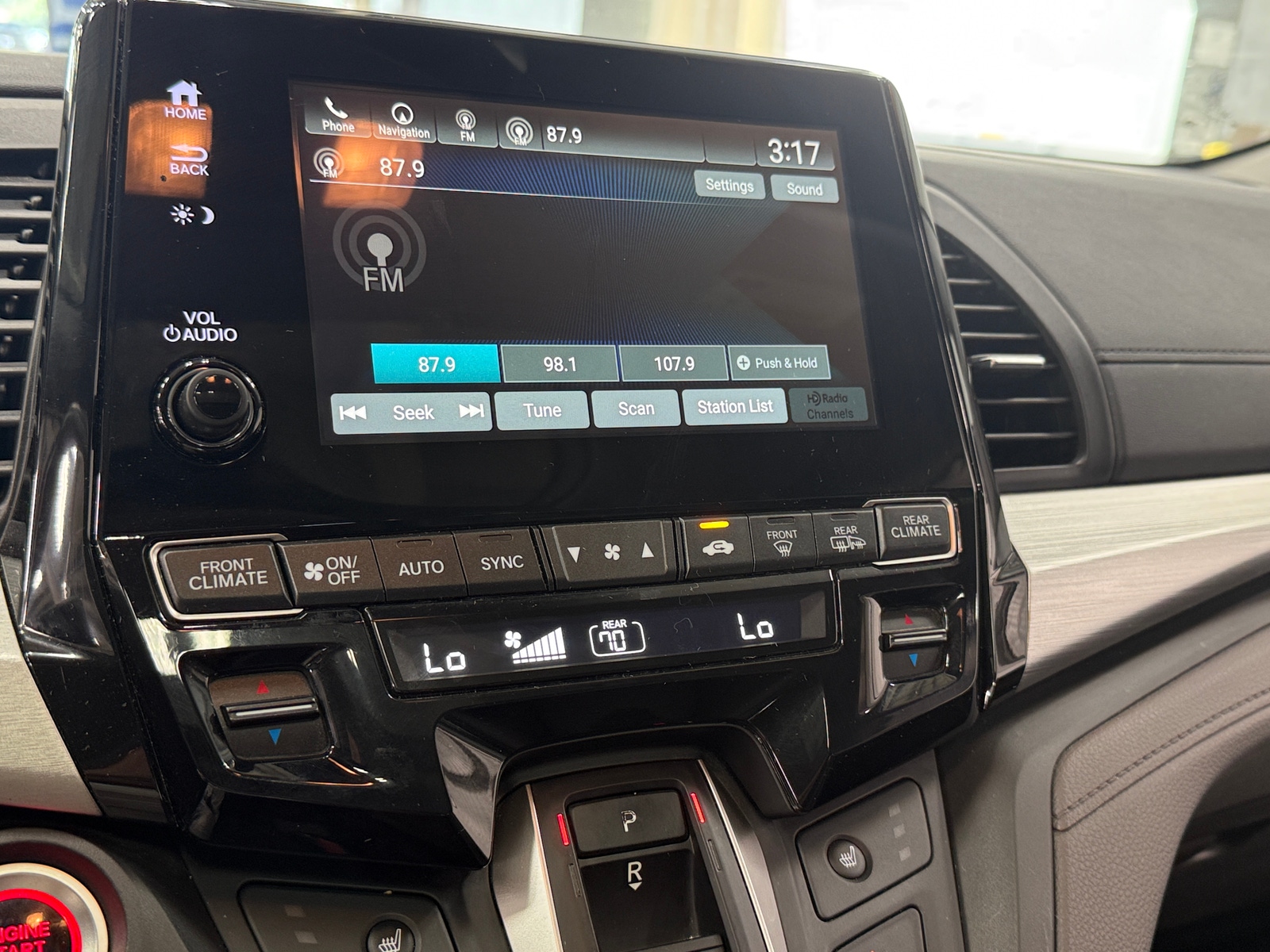 Thumbnail: 2018 Honda Odyssey - 3