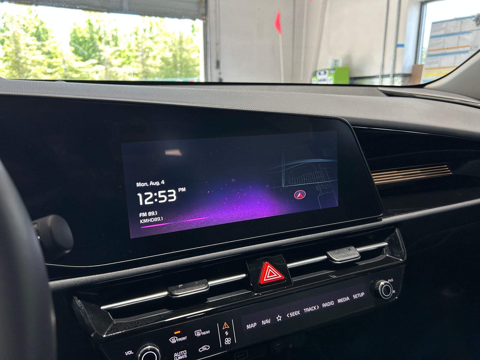 Thumbnail: 2024 Kia Niro - 4
