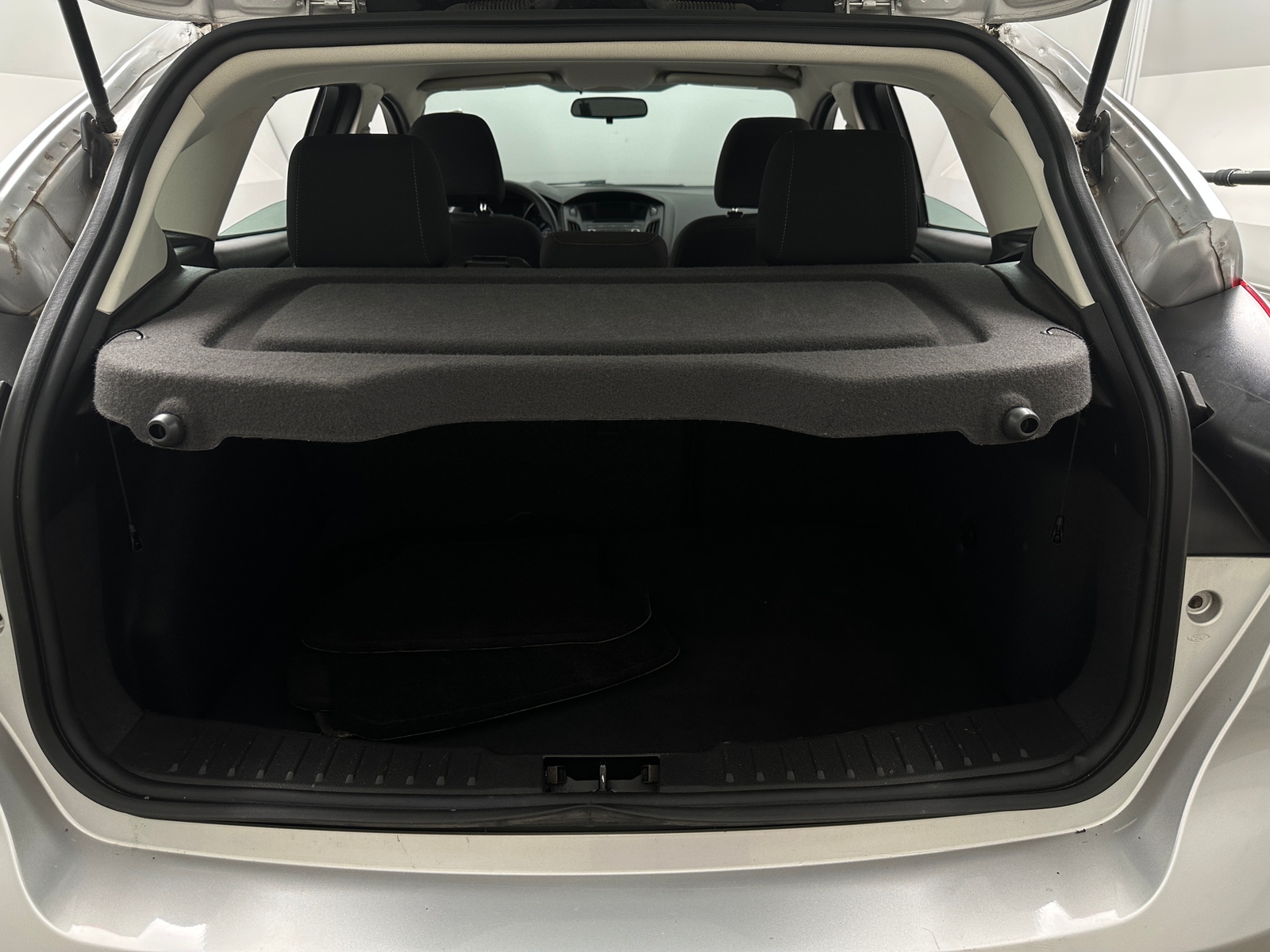 Thumbnail: 2016 Ford Focus - 7