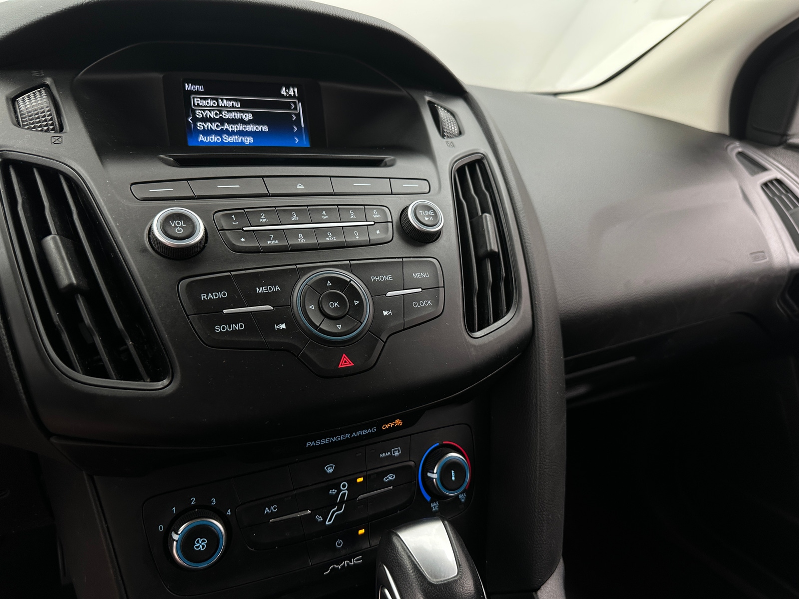 Thumbnail: 2016 Ford Focus - 4