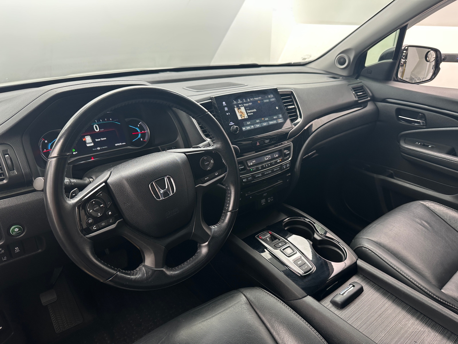 Thumbnail: 2019 Honda Pilot - 2